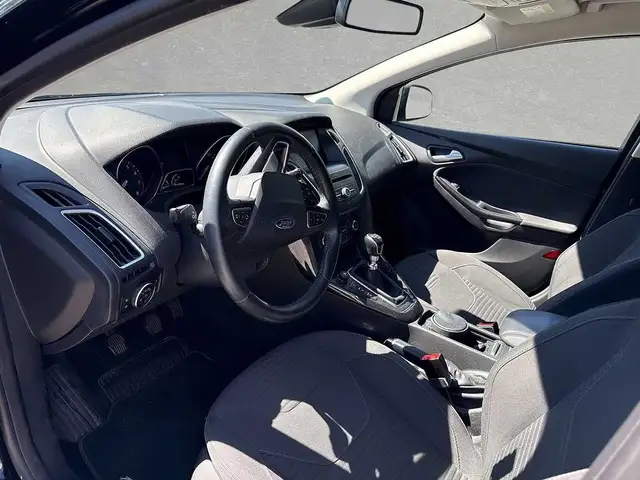 Ford Focus view 5