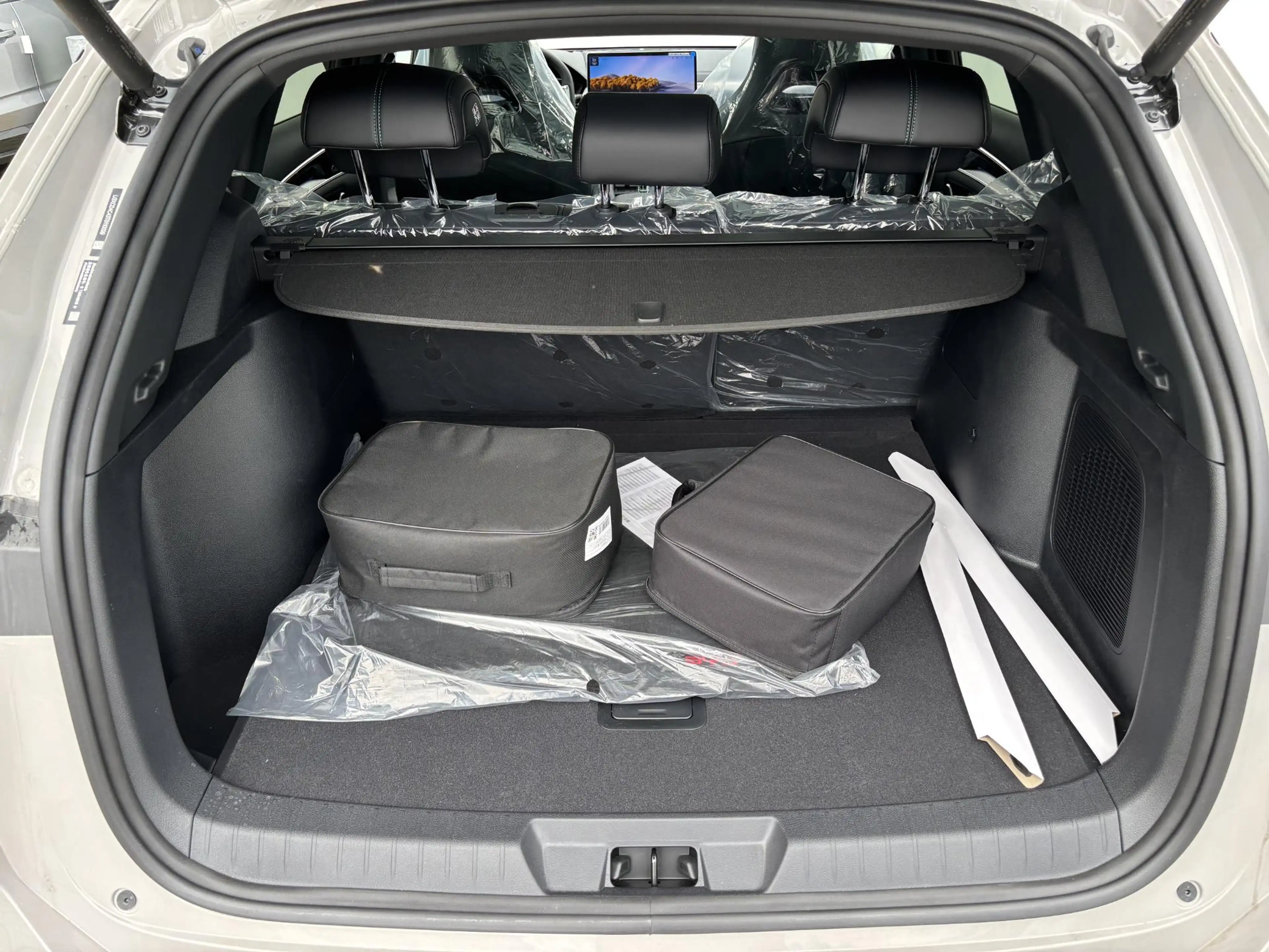 BYD Seal U 1.5 DM-i FWD Boost | Direct leverbaar | — photo 9