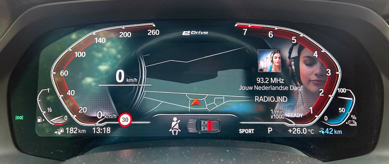 BMW X5 XDrive45e Executive Black Edition — photo 14