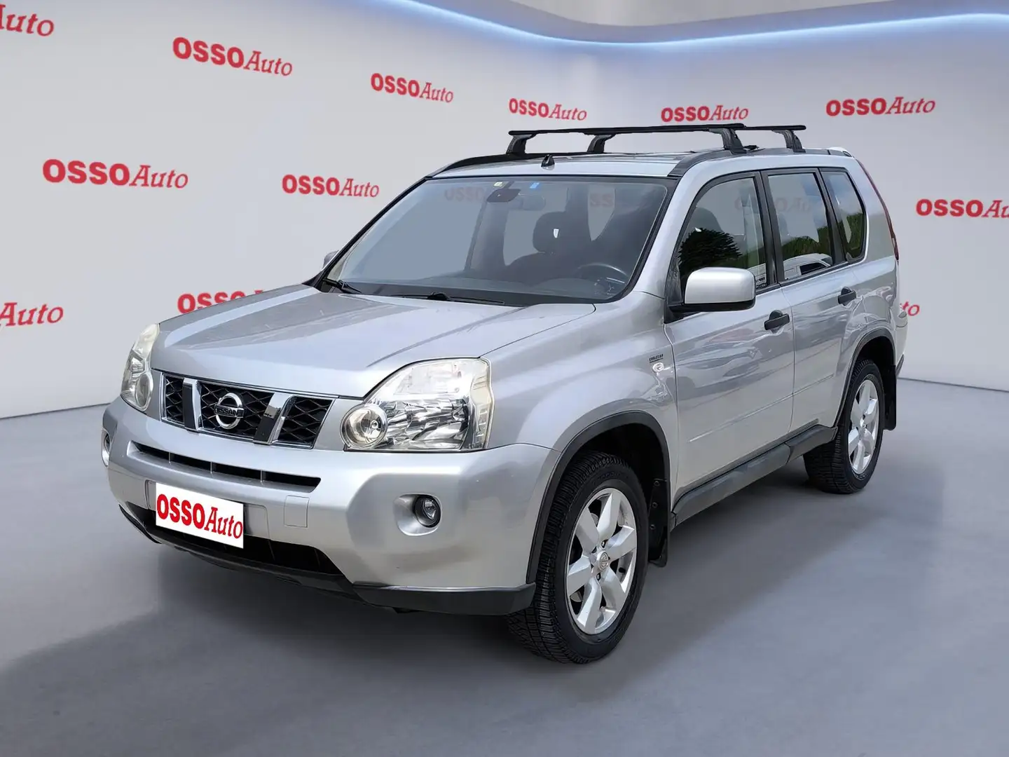 Nissan X-Trail 2.0 DCI 150 HP SE 4WD Stříbrná - 1