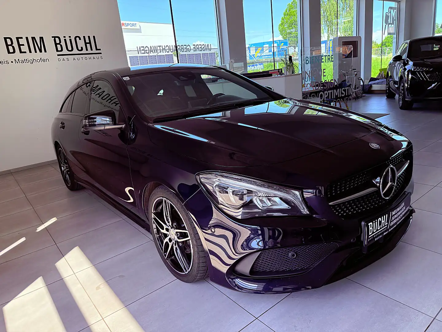 Mercedes-Benz CLA 200 d Shooting Brake Aut. Blau - 2
