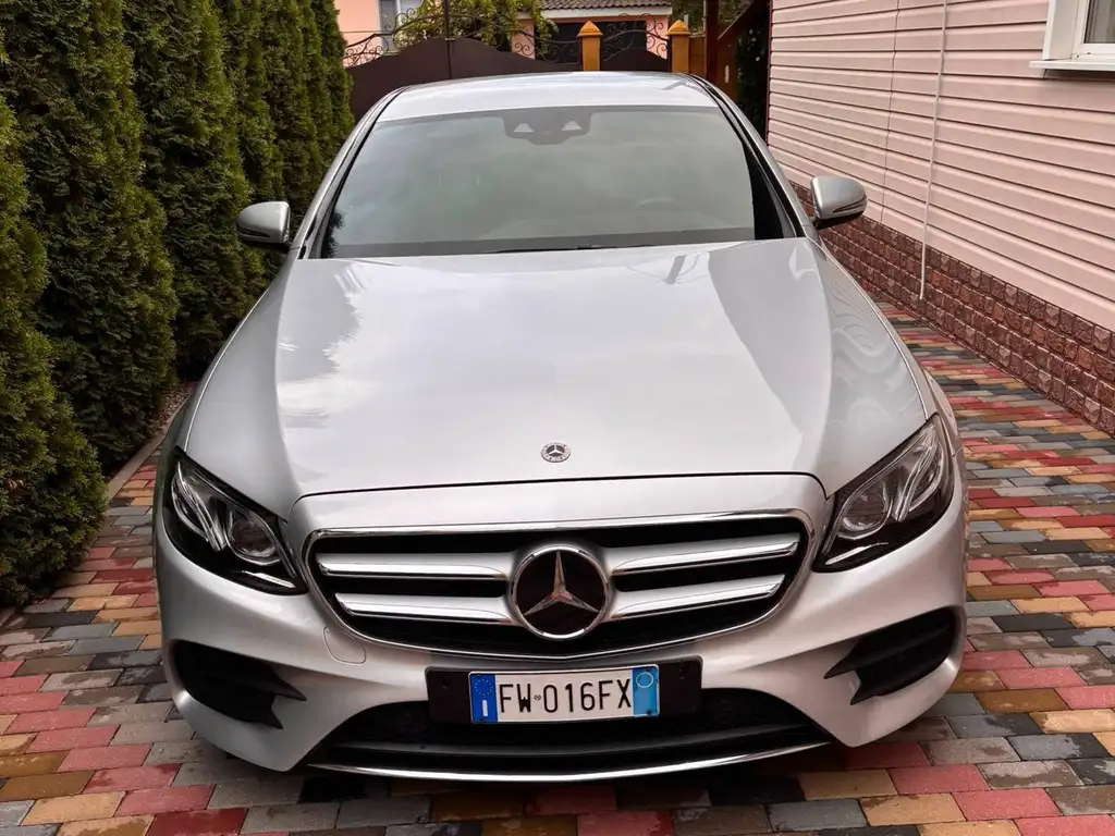 Mercedes-Benz E 220 2019 из Европы — купить под ключ