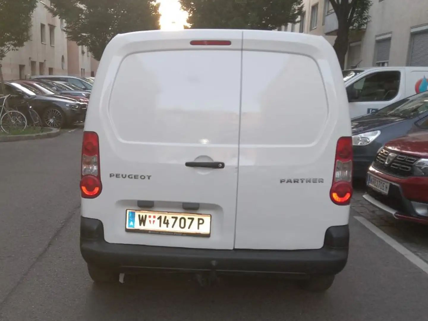 Peugeot Partner Partner  Professional Line 1,6 HDi Pro Line - 2