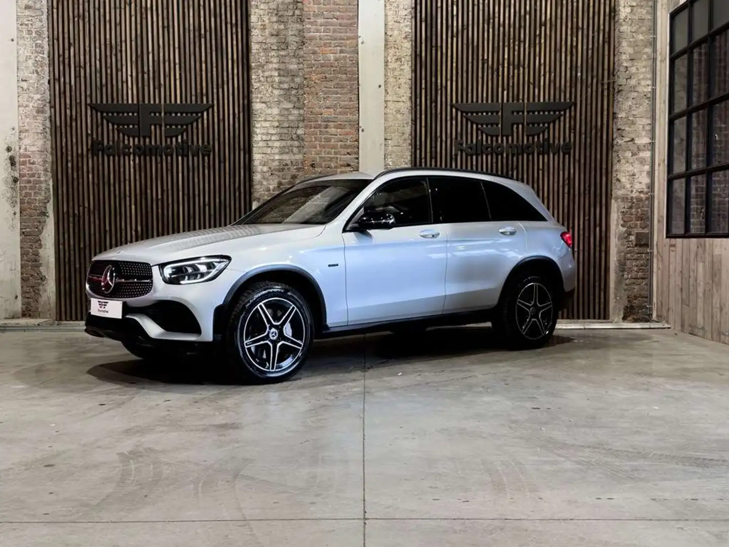 Mercedes-Benz GLC 300 de*PHEV*4-MATIC*AMG*WIFI*DAB*NIGHT*CAMERA* Argent - 2