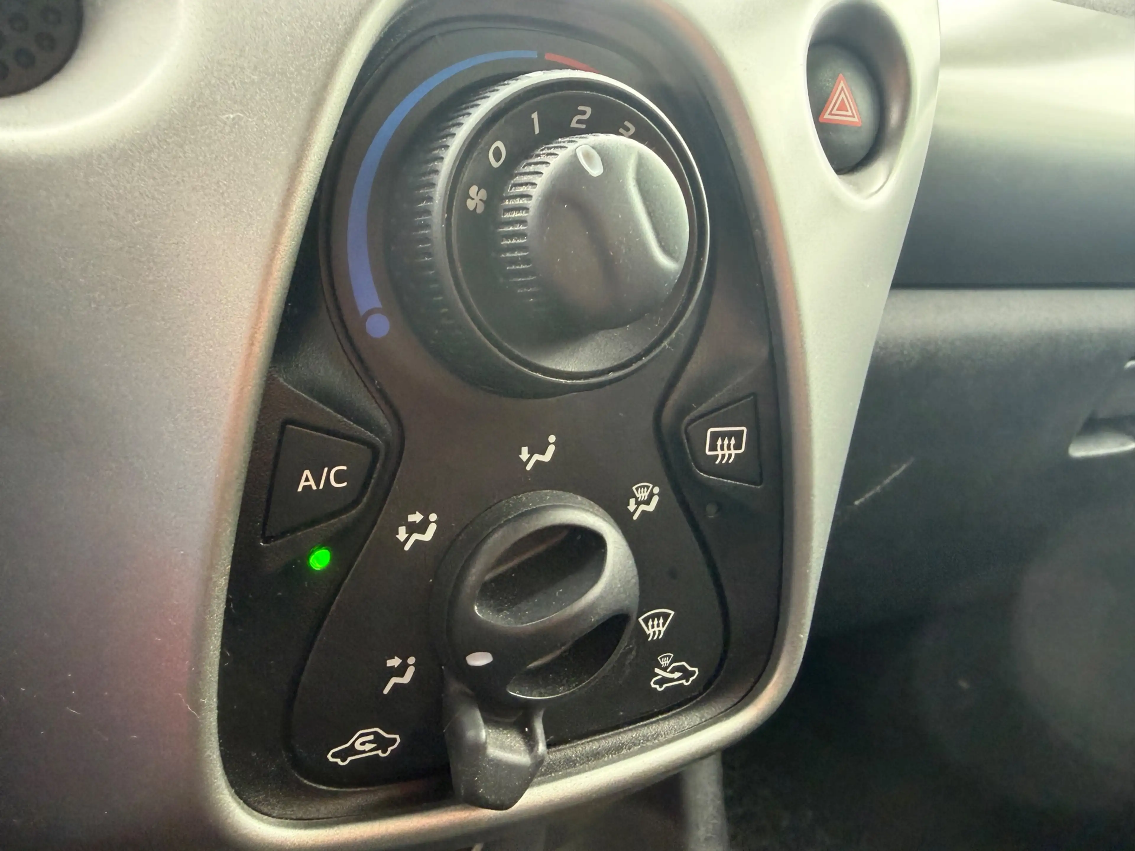 Citroen C1 1.0 e-VTi NL Auto|Nap|5Deurs|Airco|Led|Bluetooth|E — photo 16