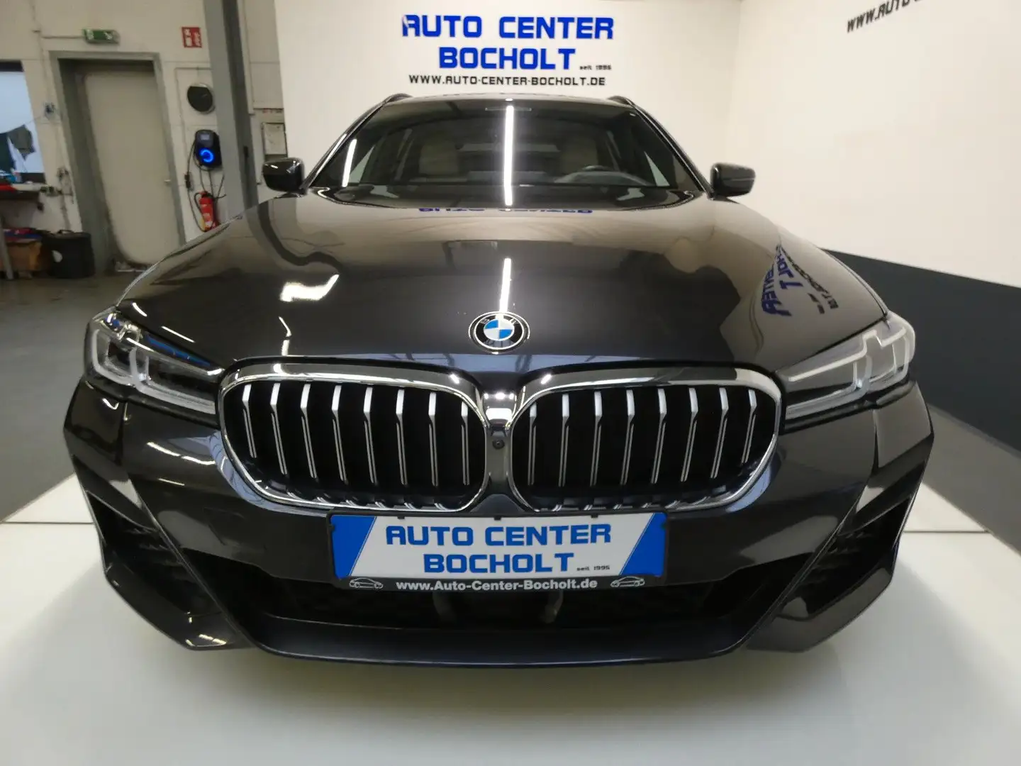 BMW 530 e xDrive M Sportpaket*HUD*DAB*HiFi*ACC Gris - 1