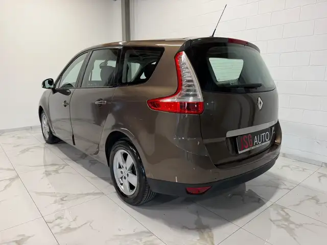 Renault Scenic view 4