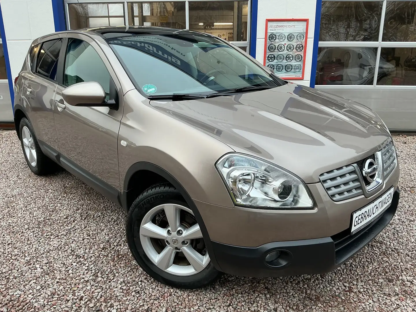Nissan Qashqai Acenta Beige - 1