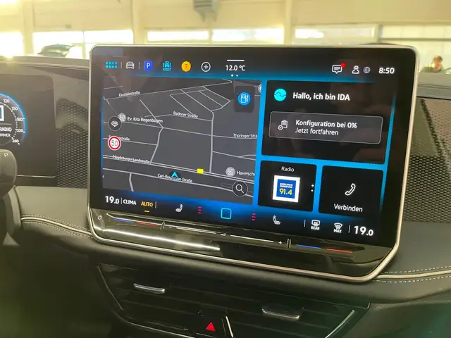 Volkswagen Passat view 13