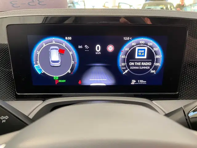 Volkswagen Passat view 12