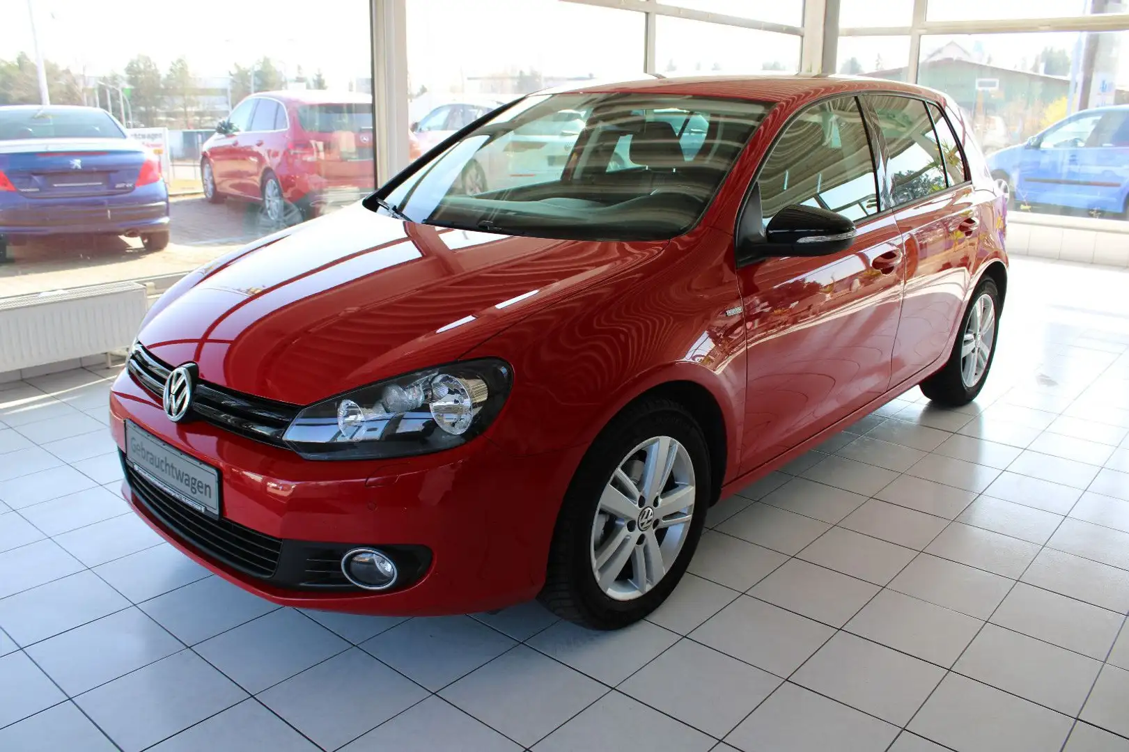 Volkswagen Golf VI Match 1.HAND! KLIMAAUTOMATIK SITZHEIZUNG Rosso - 1