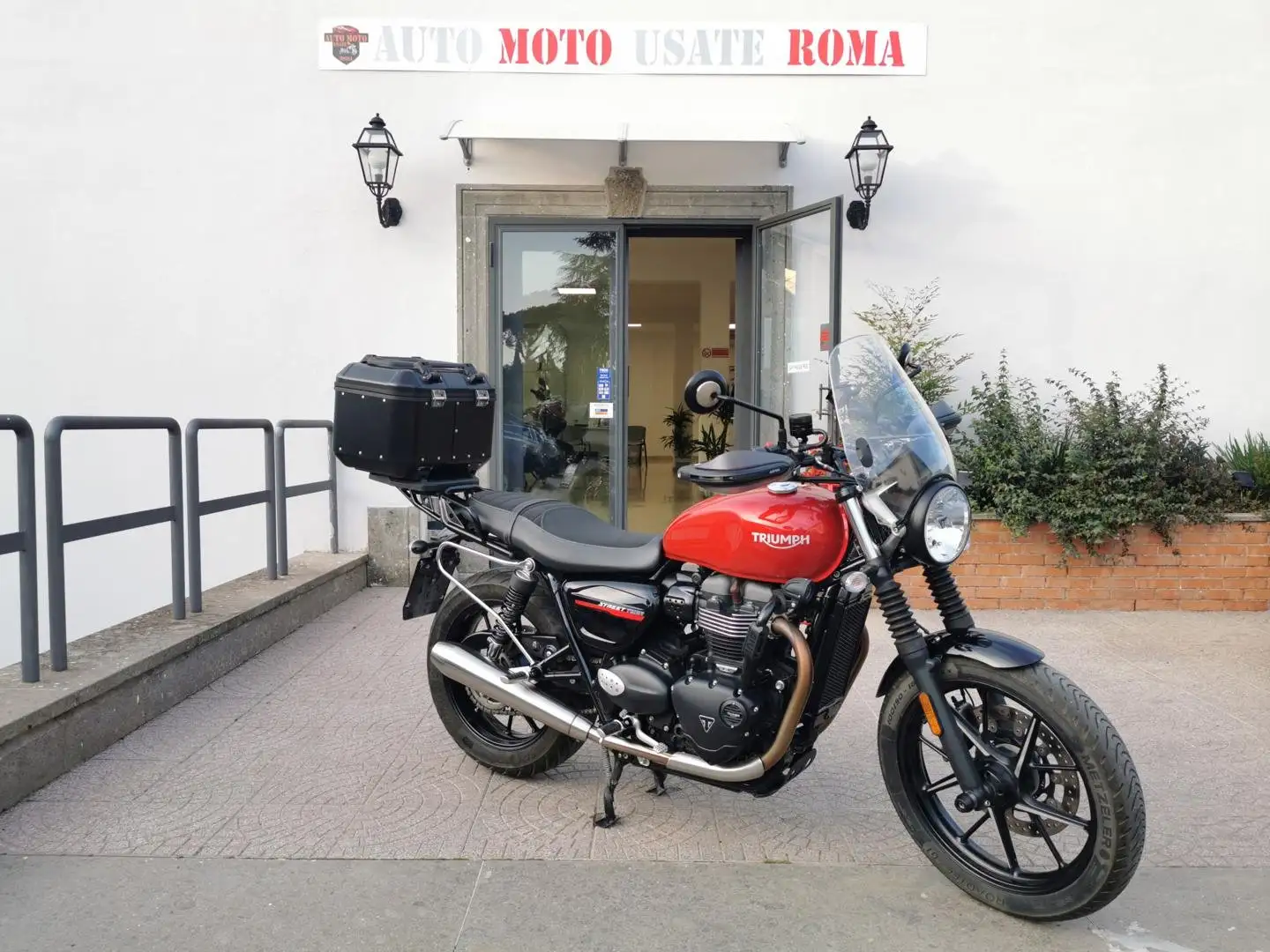 Triumph Street Twin 900 - E4 - ABS - TTC - RATE AUTO MOTO SCOOTER Rouge - 1