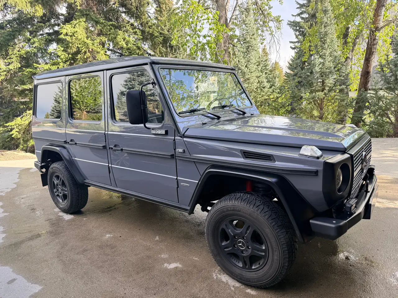 Mercedes-Benz G-Class снимка Mercedes-Benz G-Class
