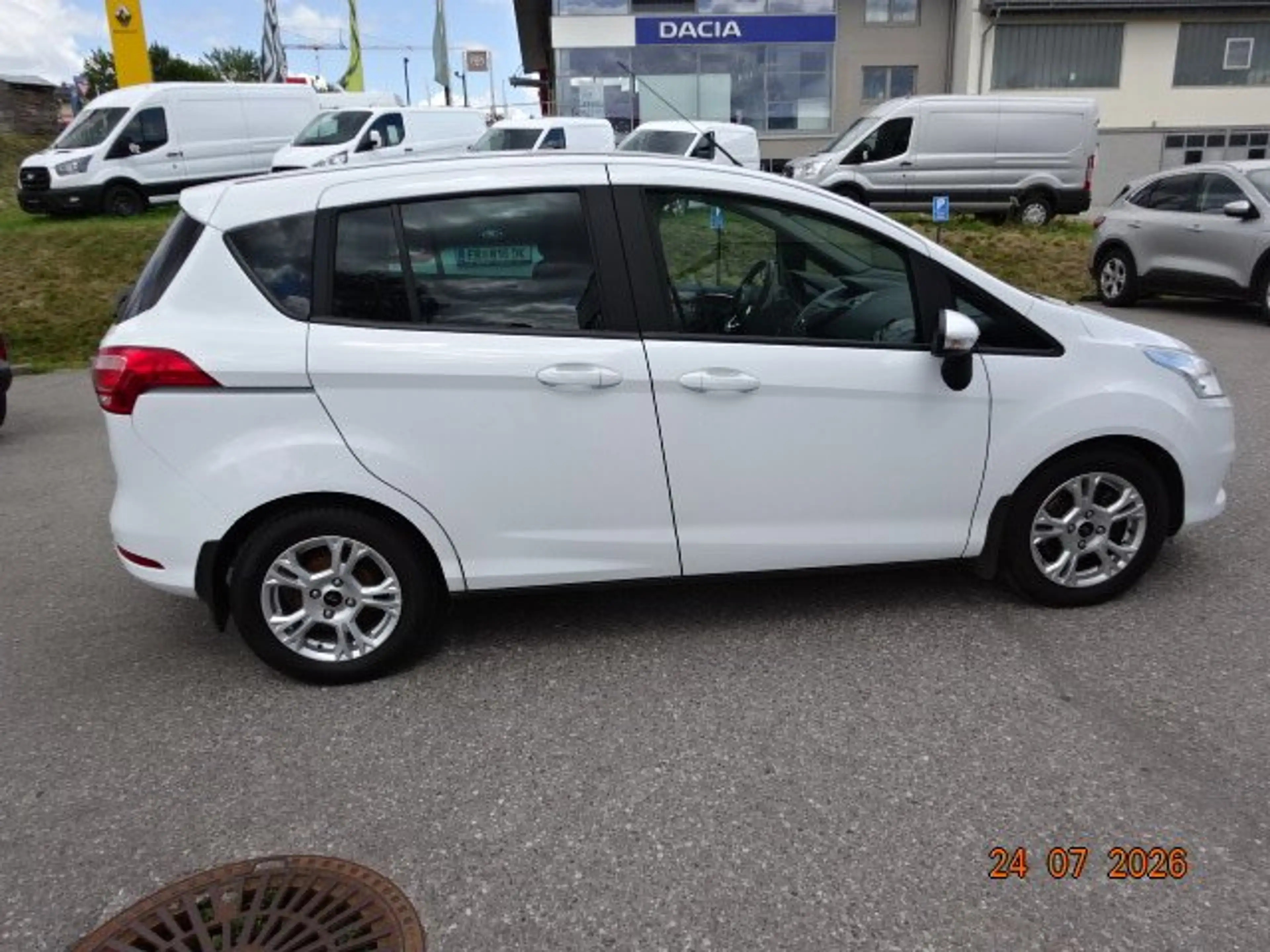 Ford B-Max Sync Edition — photo 4