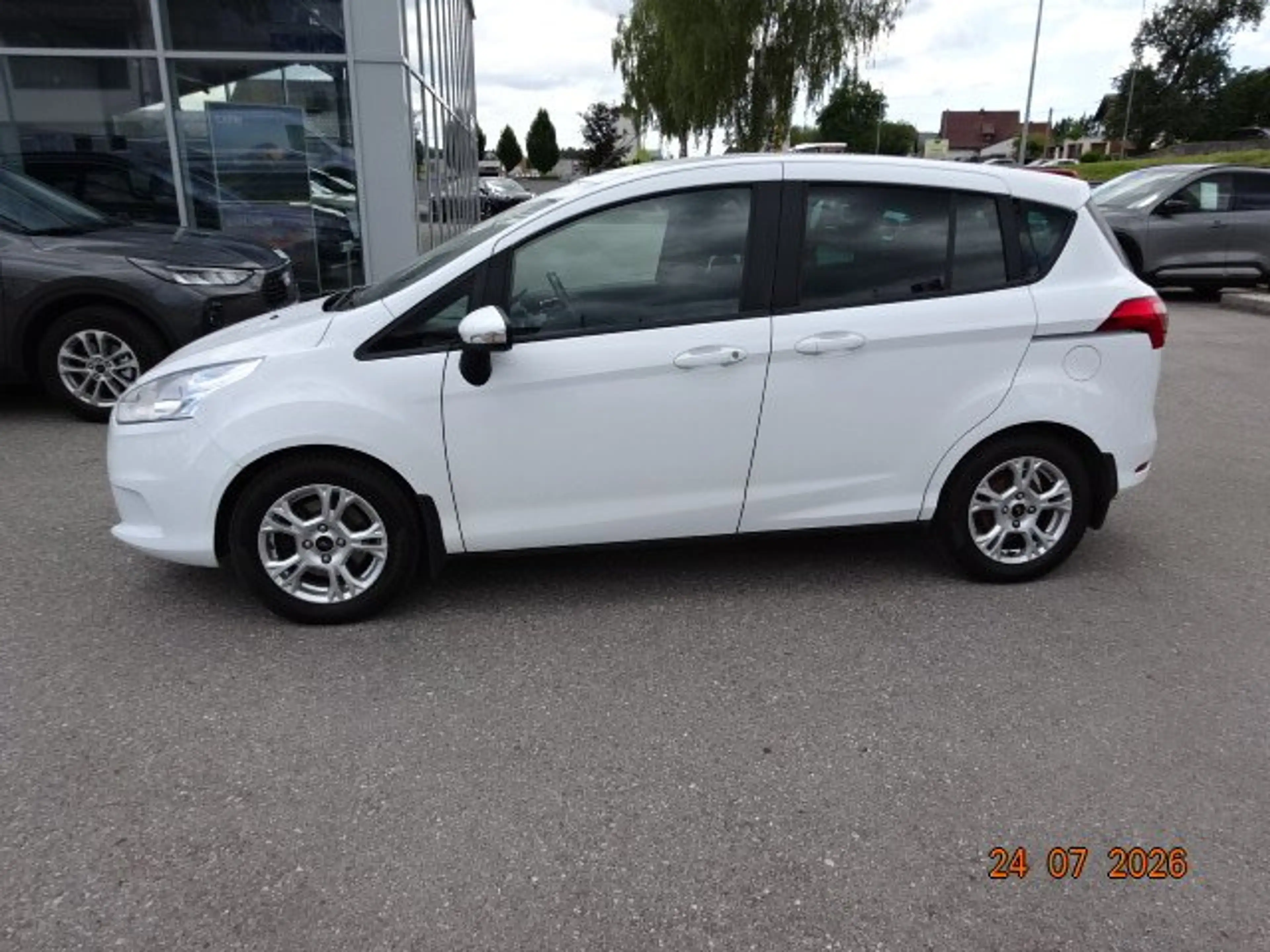 Ford B-Max Sync Edition — photo 7