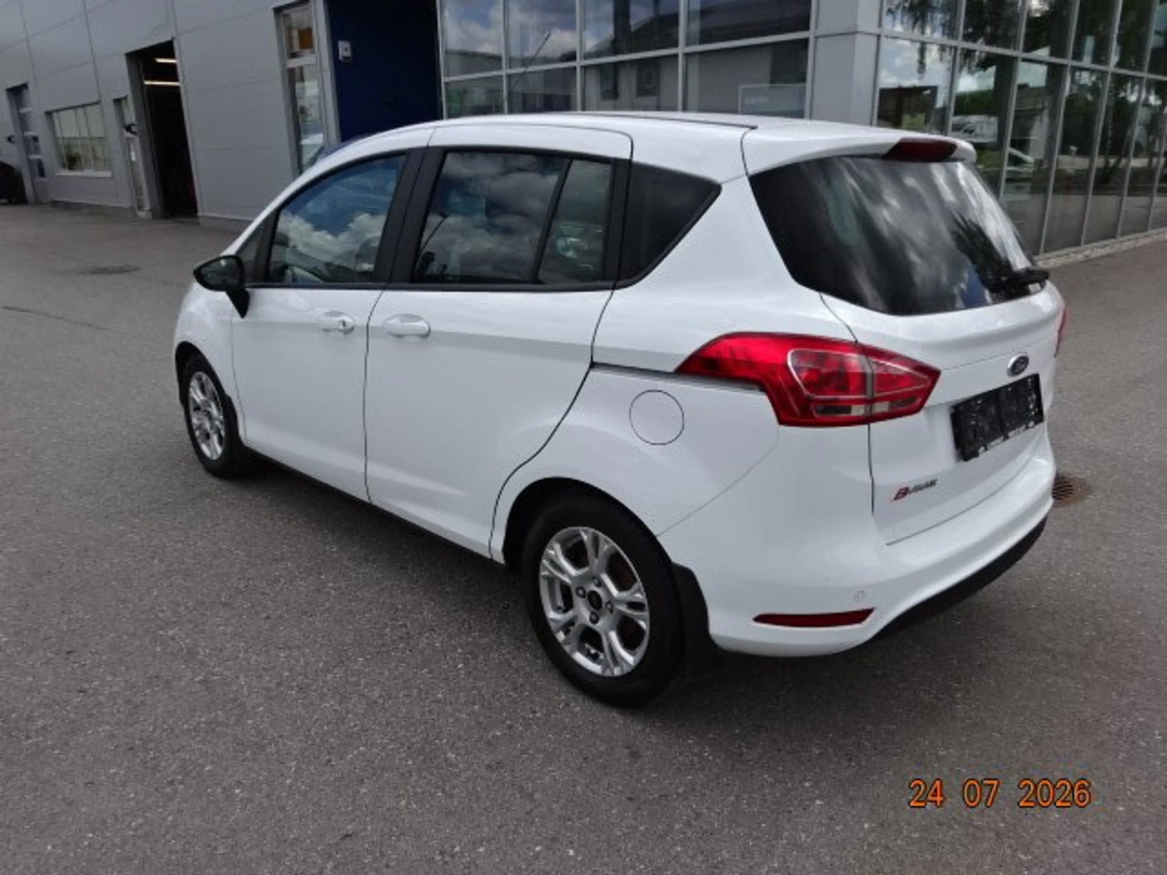 Ford B-Max Sync Edition — photo 6