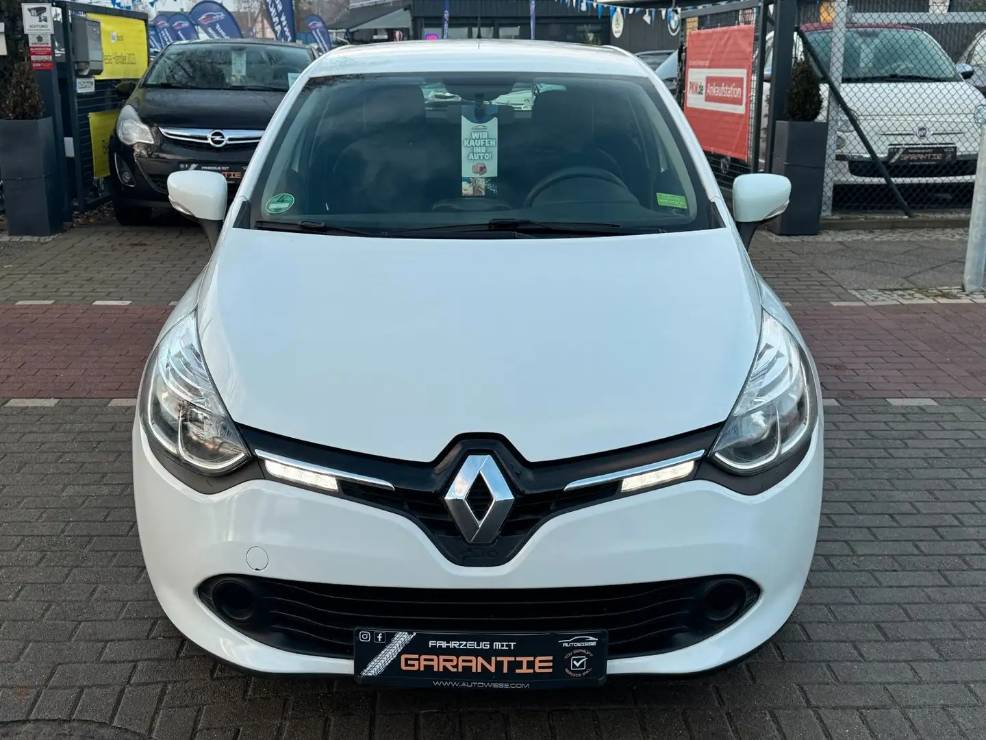 Renault Clio IV Dynamique Navi*Klima*Tempomat*TÜV NEU* Weiß - 2