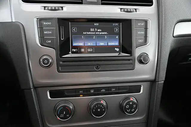 Volkswagen Golf view 22