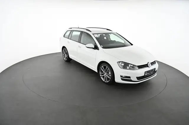 Volkswagen Golf view 10