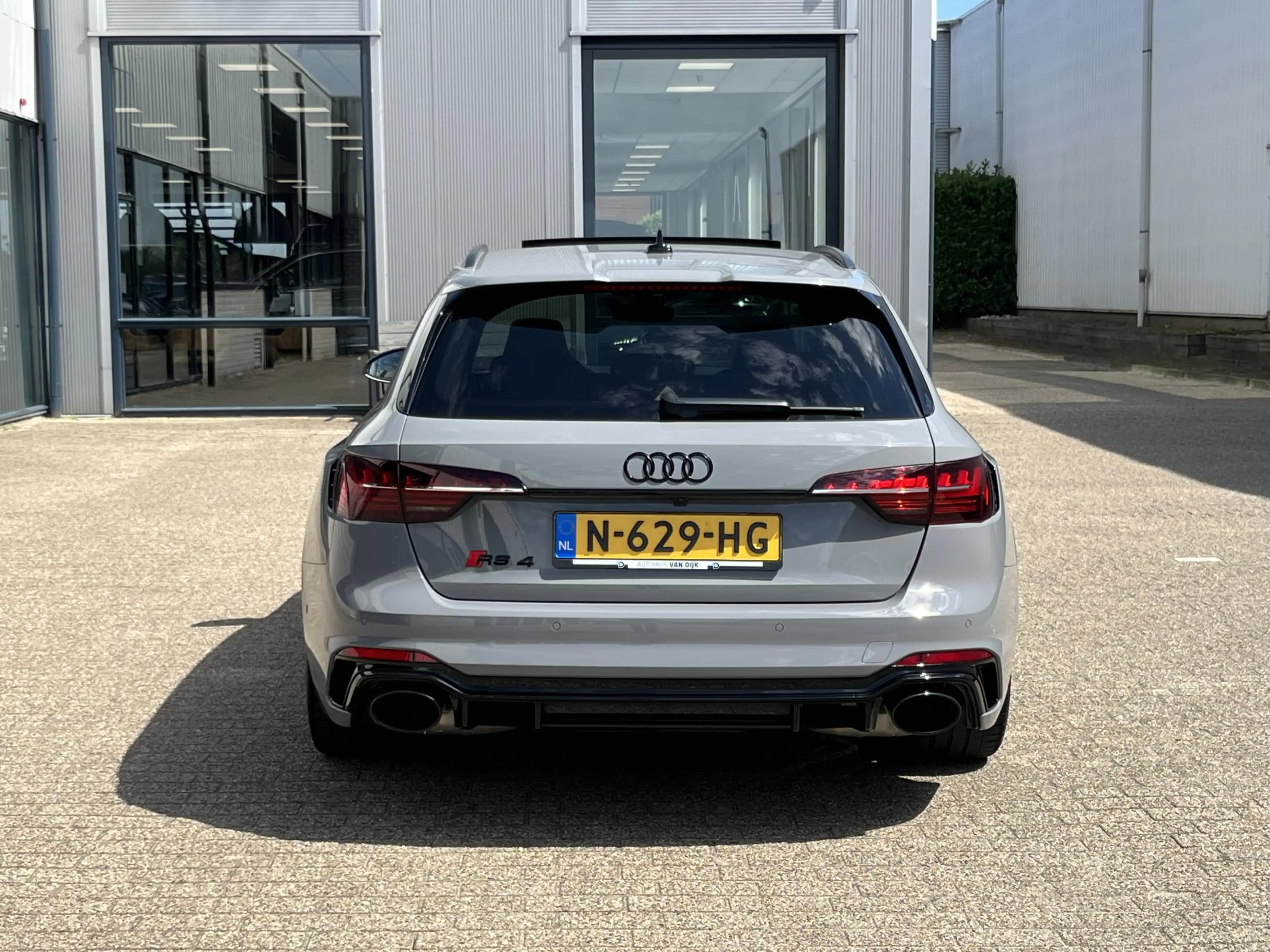 Audi RS4 A4 Avant 2.9 TFSI quattro — photo 24