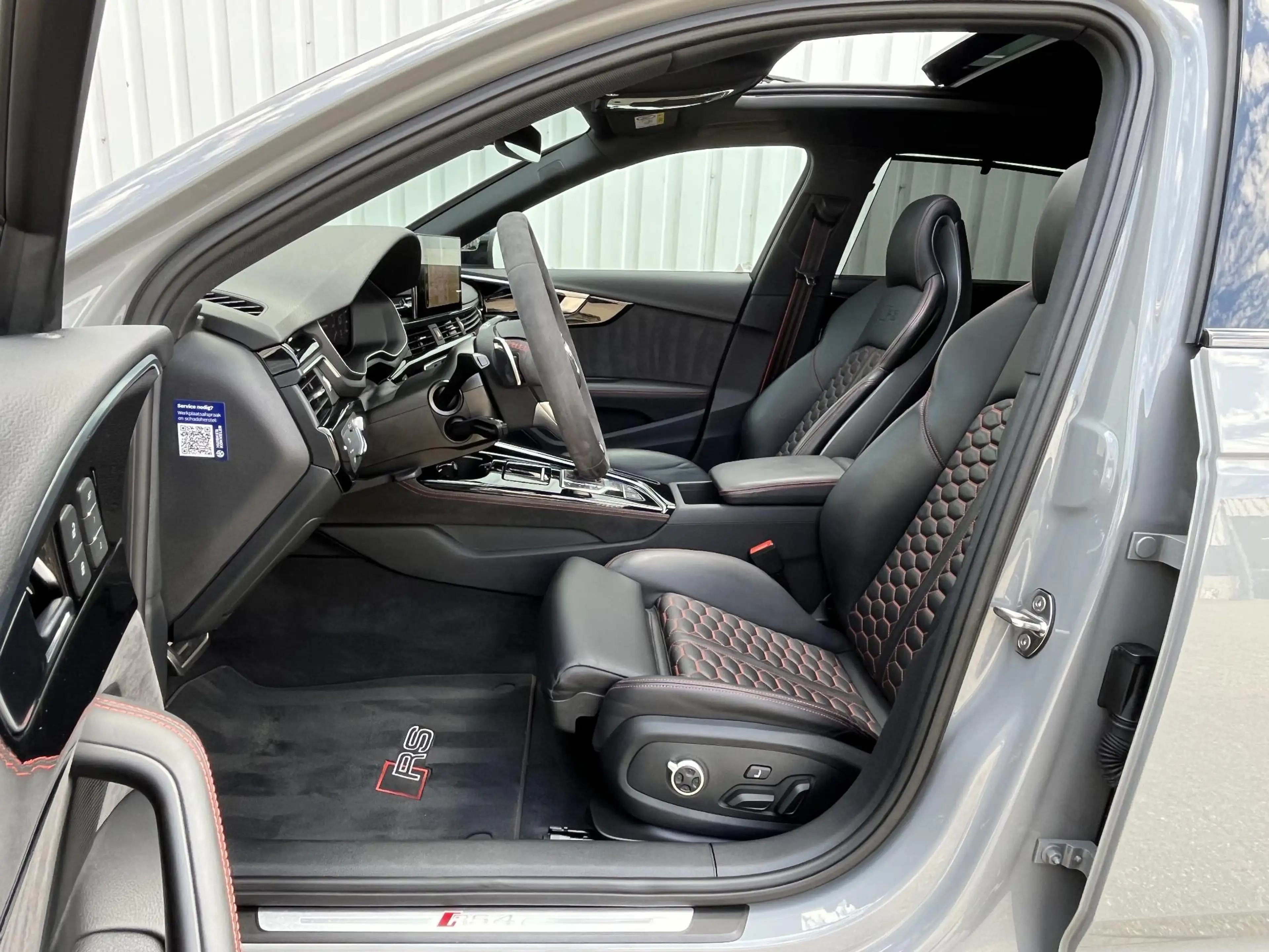 Audi RS4 A4 Avant 2.9 TFSI quattro — photo 16
