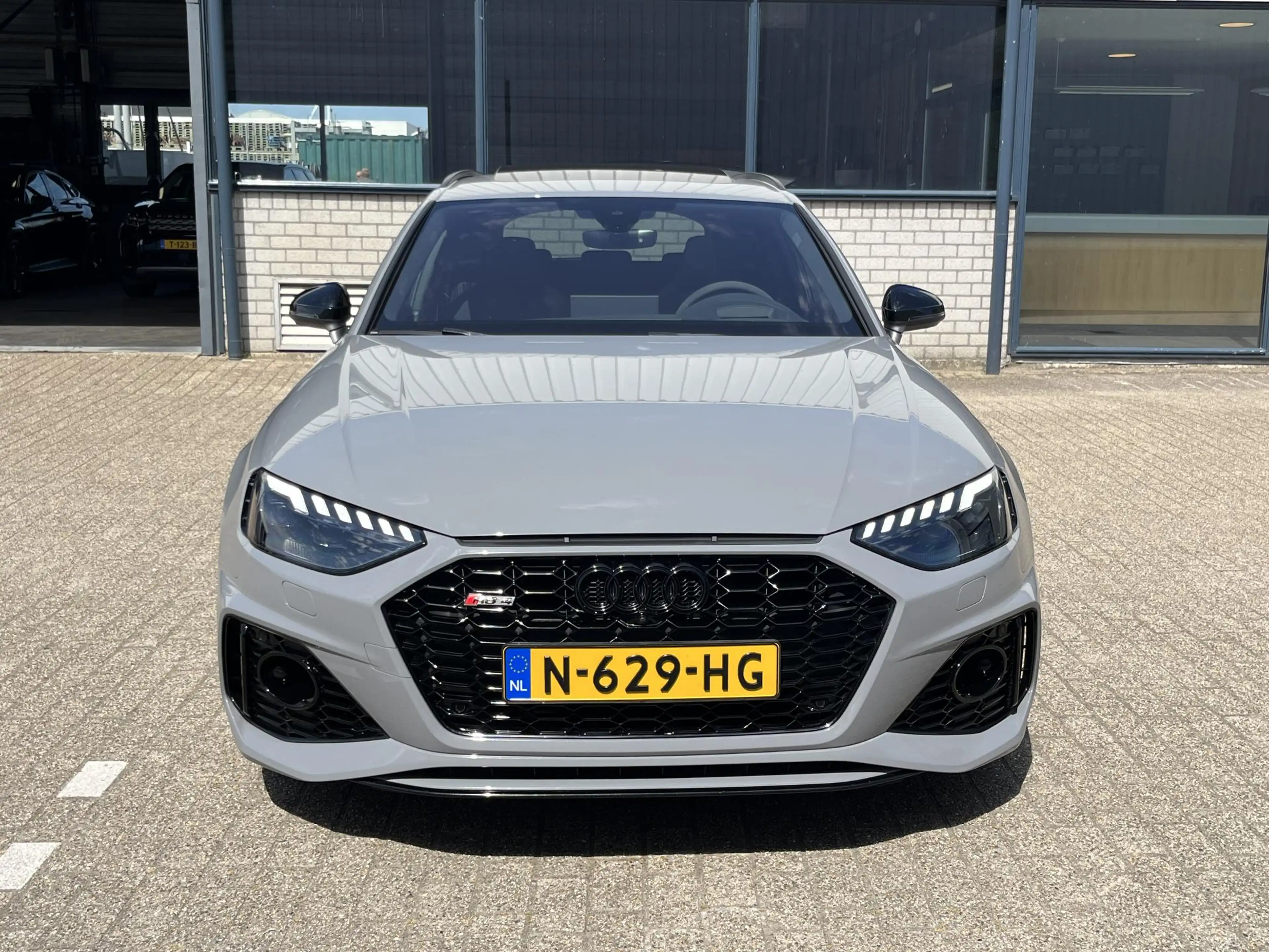 Audi RS4 A4 Avant 2.9 TFSI quattro — photo 49