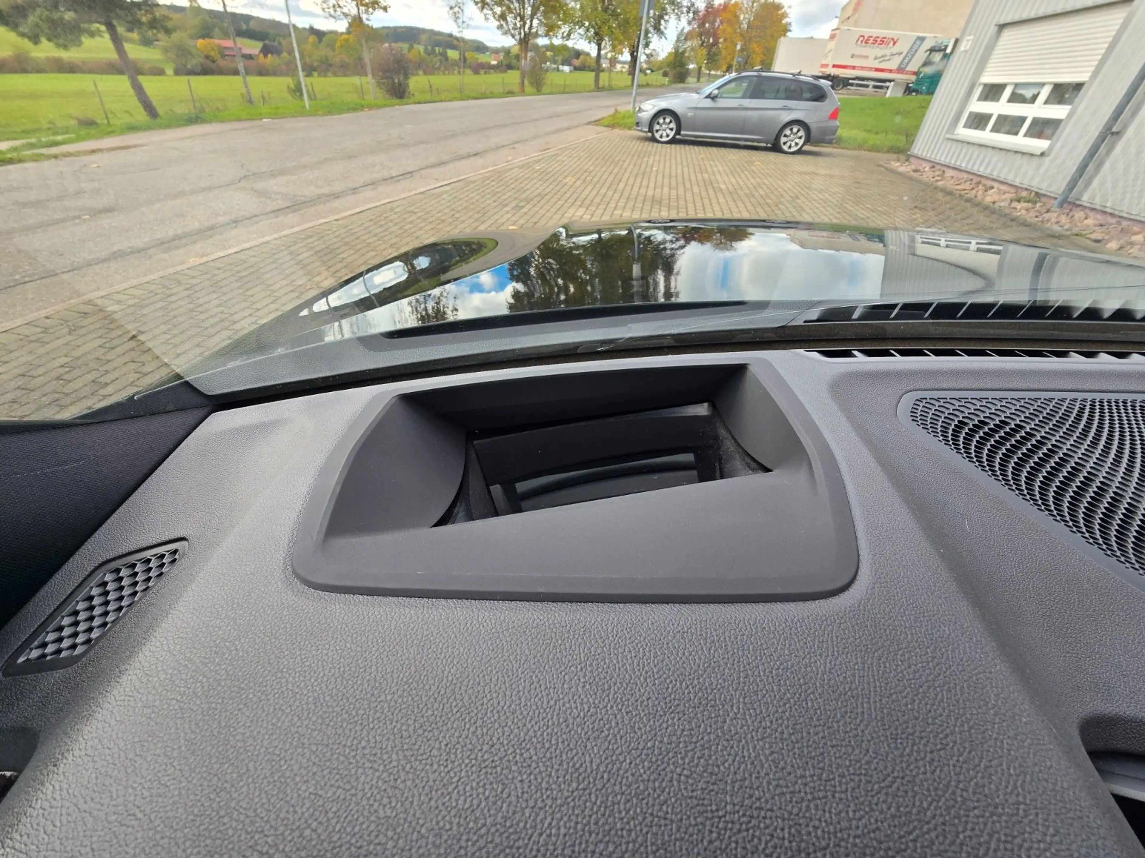 BMW 320 3 Touring 320 i Sport Line/HEADUP/HARMAN — photo 15