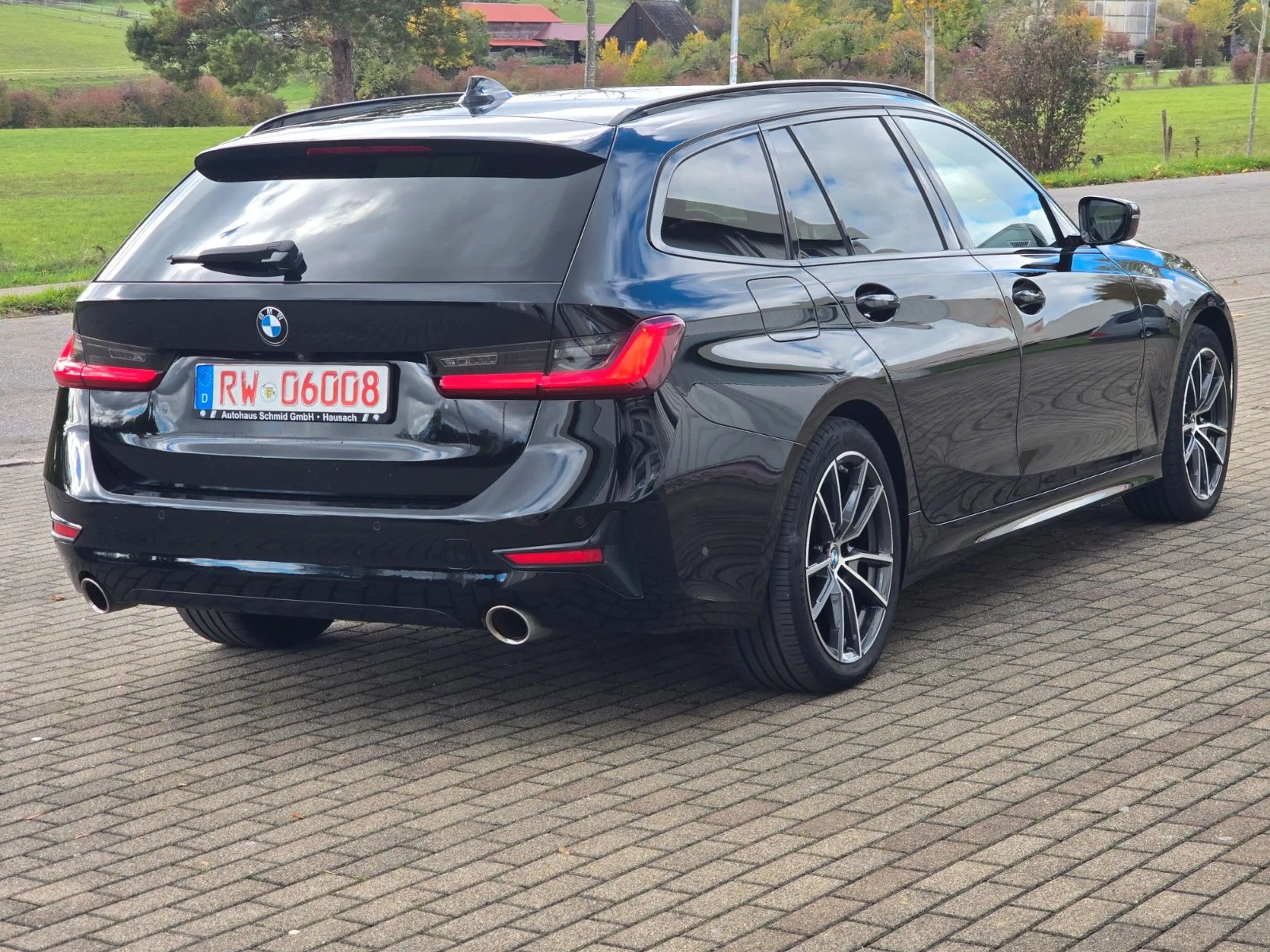 BMW 320 3 Touring 320 i Sport Line/HEADUP/HARMAN — photo 4
