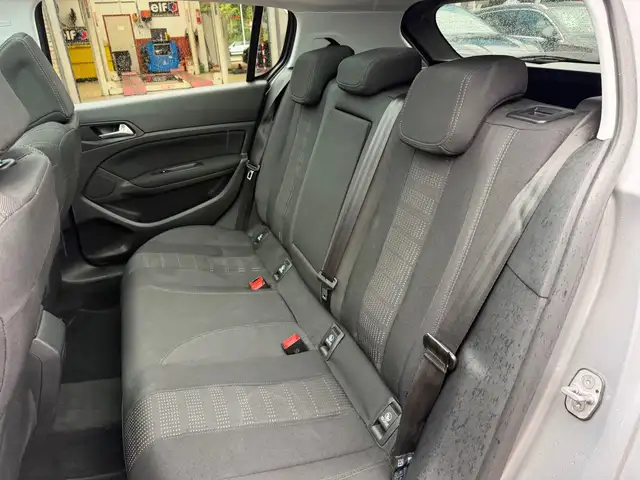 Peugeot 308 view 15