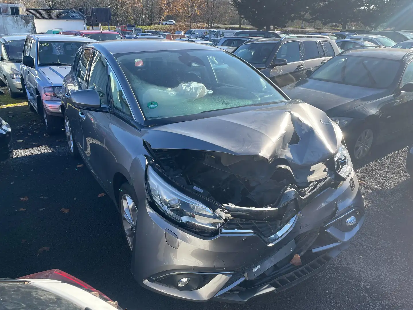 Renault Scenic Experience Grau - 2