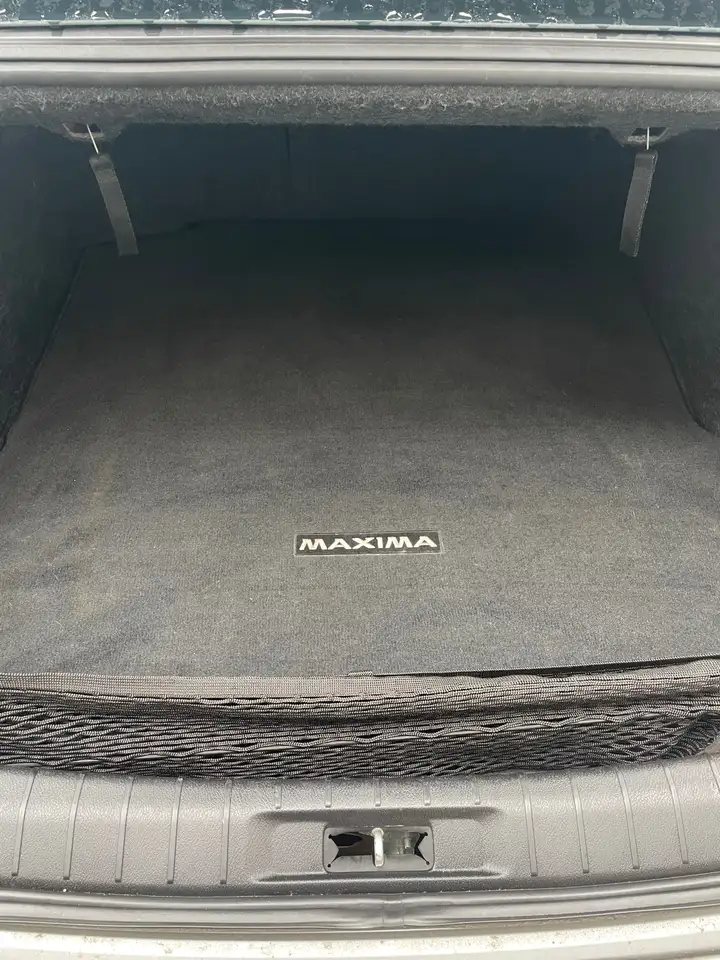 Nissan Maxima снимка Nissan Maxima