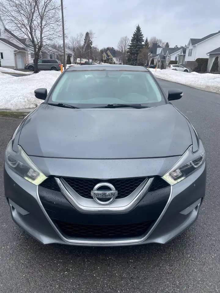 Nissan Maxima снимка Nissan Maxima