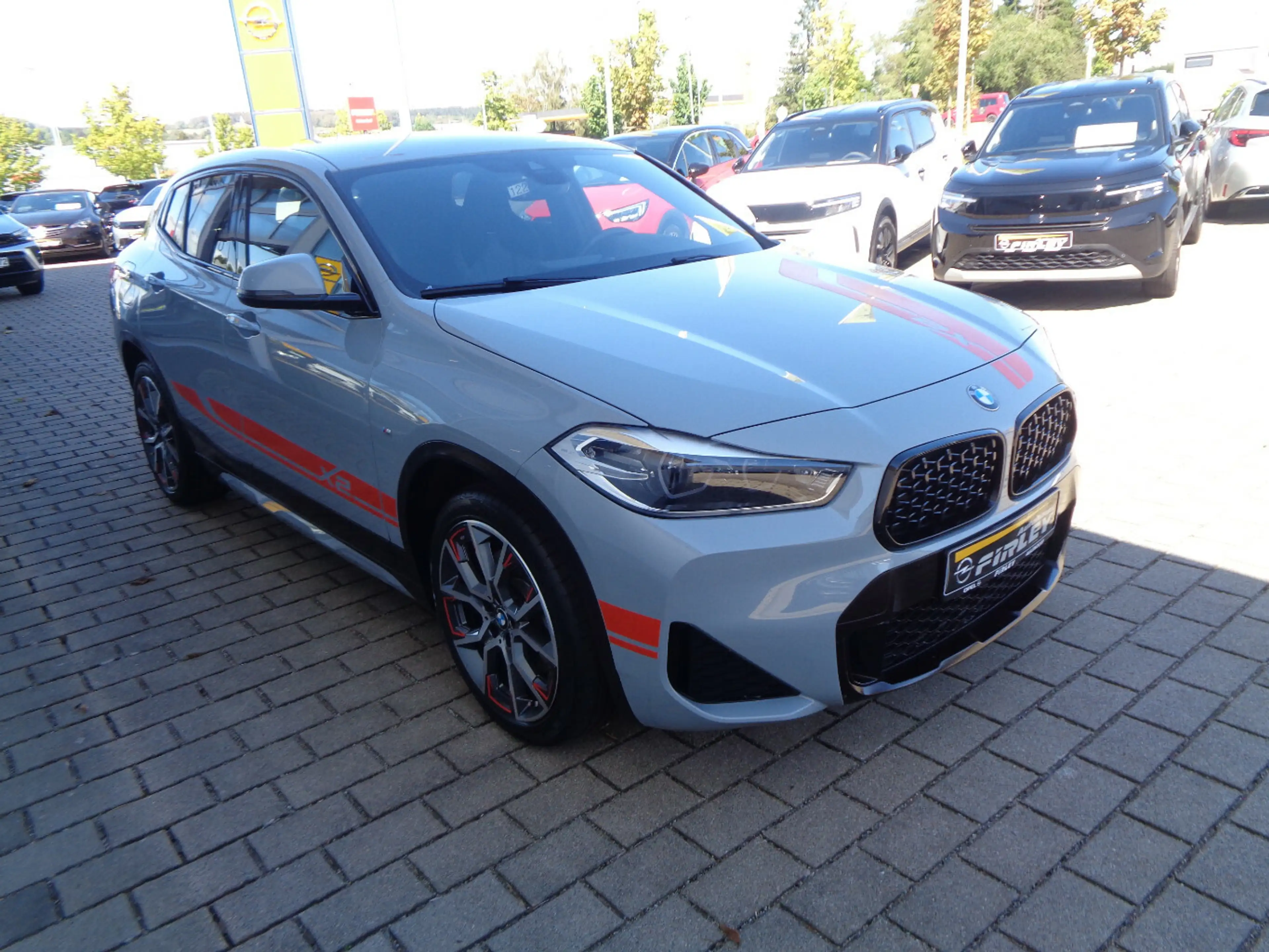 BMW X2 sDrive 20 i Advantage — photo 3
