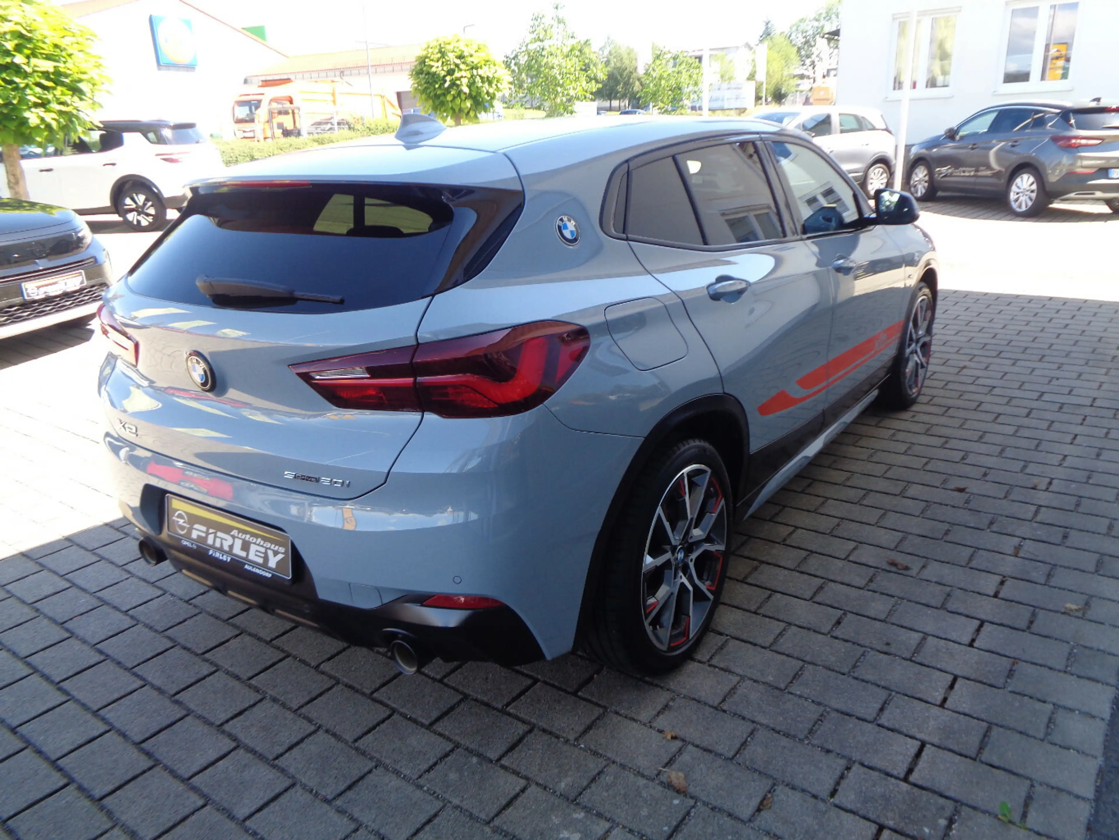 BMW X2 sDrive 20 i Advantage — photo 4