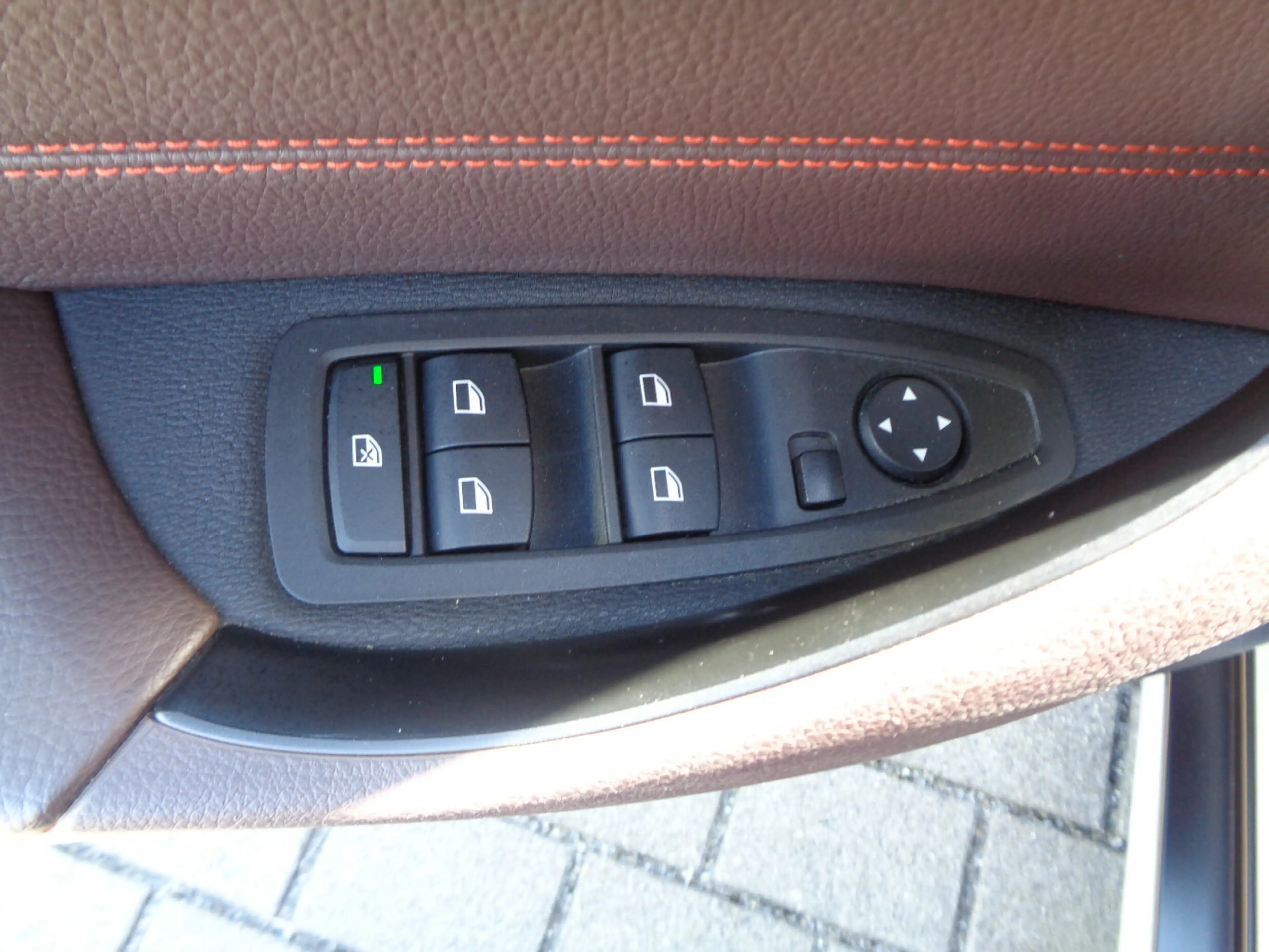 BMW X2 sDrive 20 i Advantage — photo 10