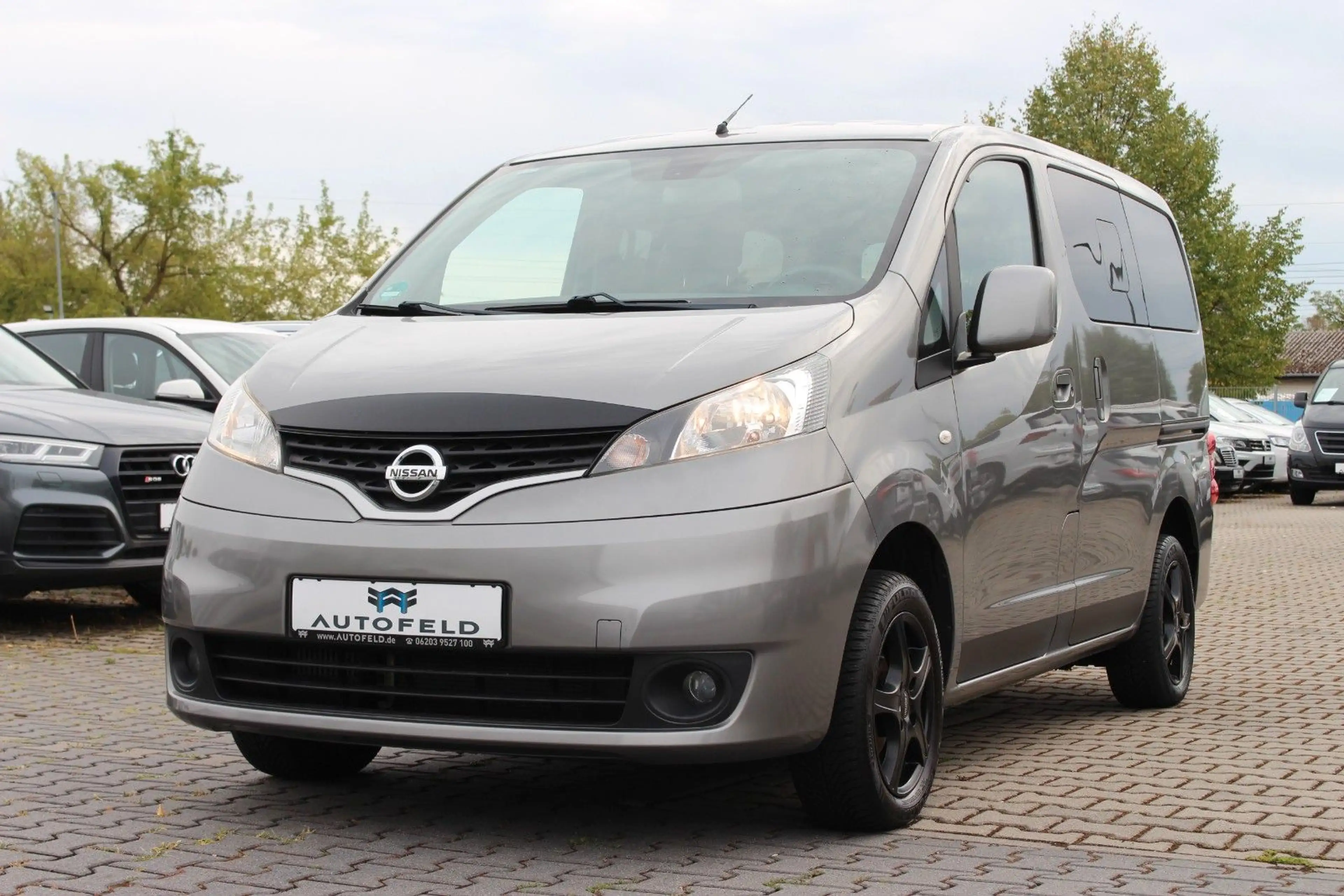 Nissan NV200 7SITZE/TEKNA/VOLLSHEFT/KLIMA/RCAM/NAVI/BT/