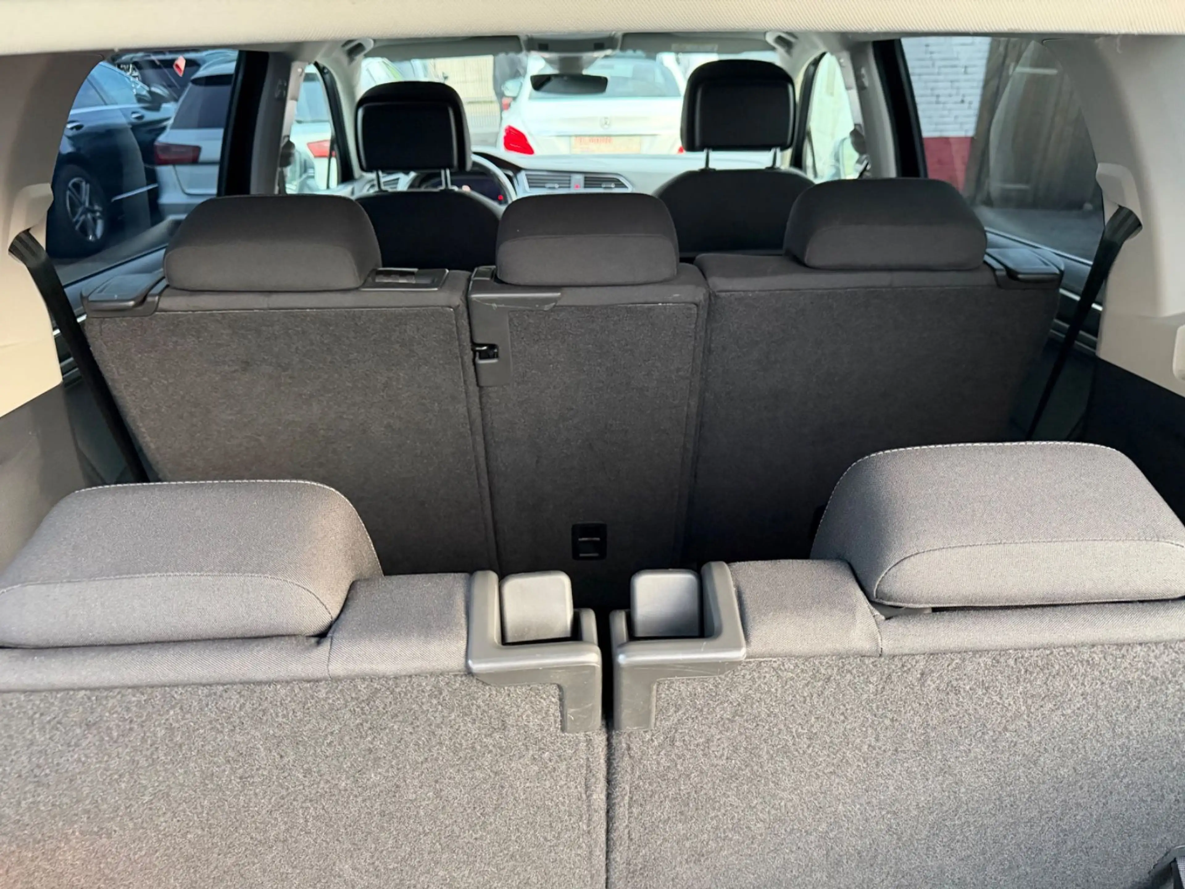 Volkswagen Tiguan Allspace 4Motion/ 7-Sitzer/Head-Up/LED/ — photo 13