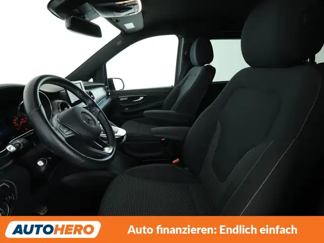 Mercedes-Benz V-Class view 10