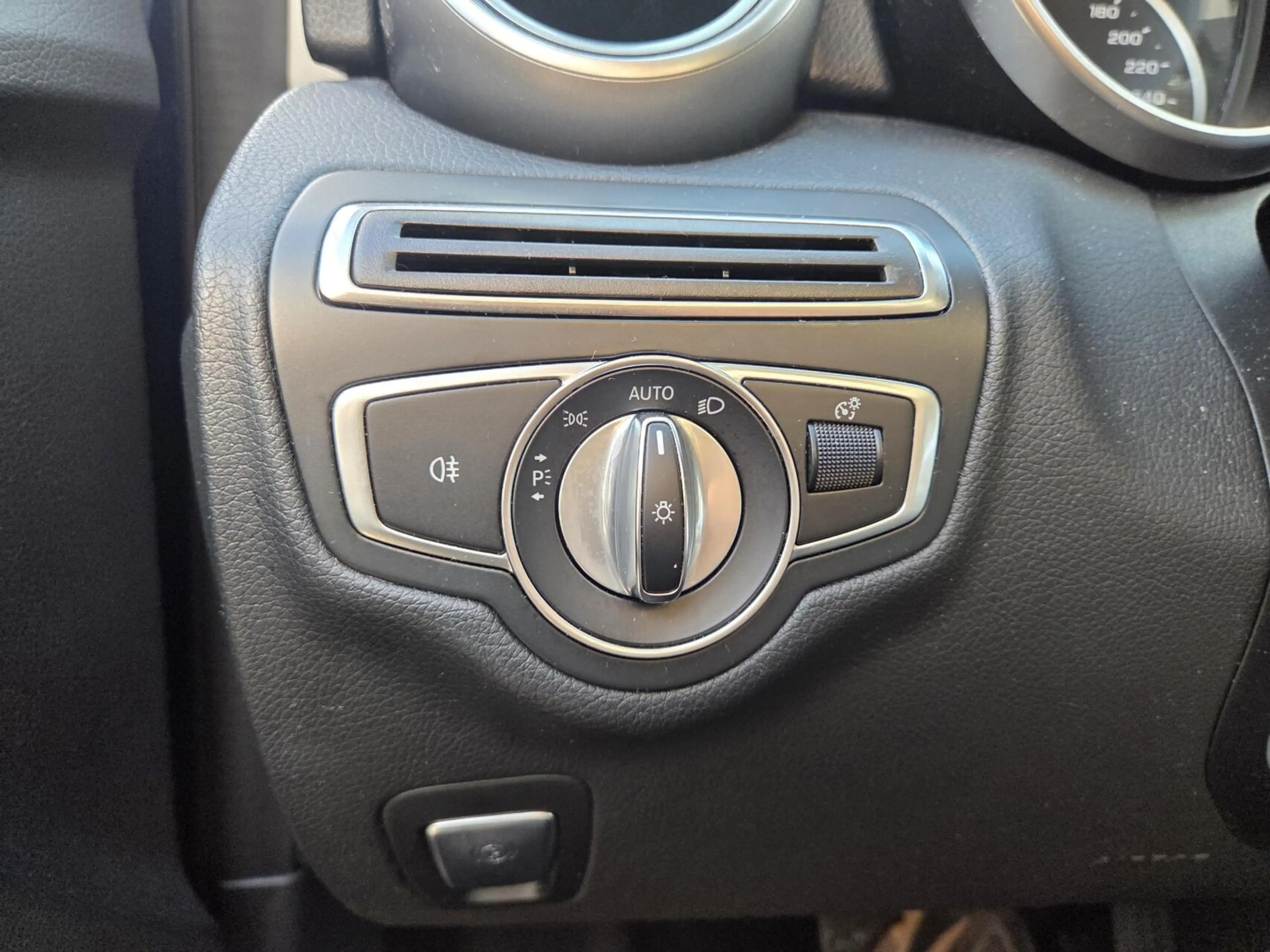 Mercedes-Benz C 180 Business Solution Automaat | NL-Auto / Facelift | — photo 30