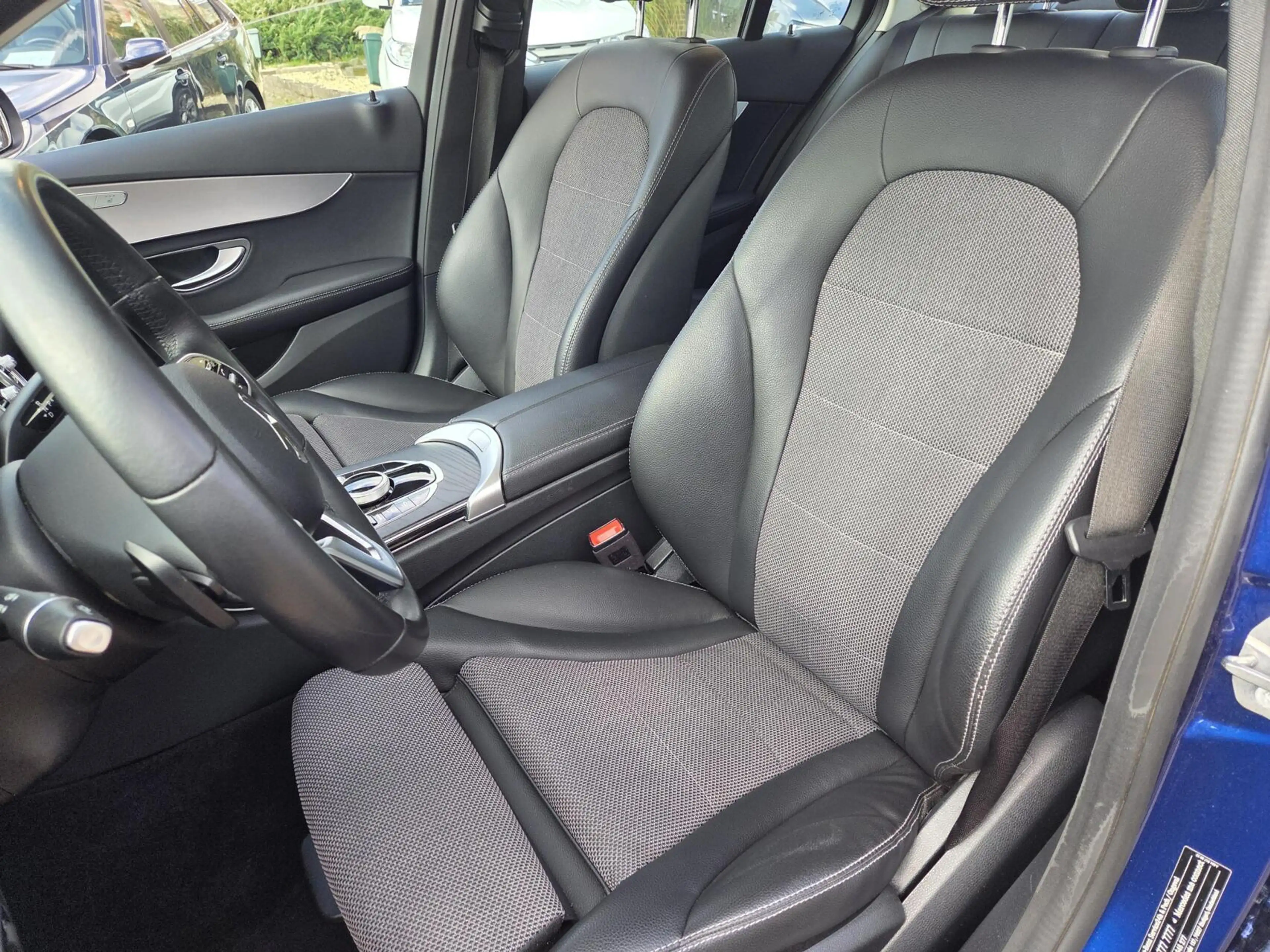 Mercedes-Benz C 180 Business Solution Automaat | NL-Auto / Facelift | — photo 7