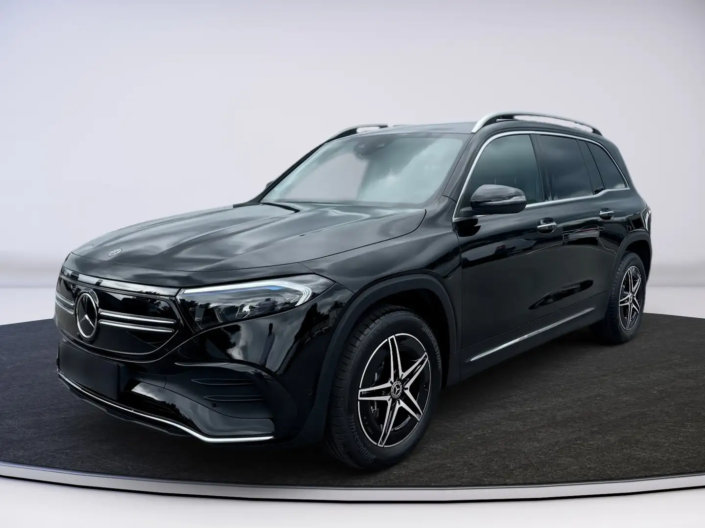 Mercedes-Benz EQB 300 4MATIC Österreich-Edition AMG-Line Schwarz - 2