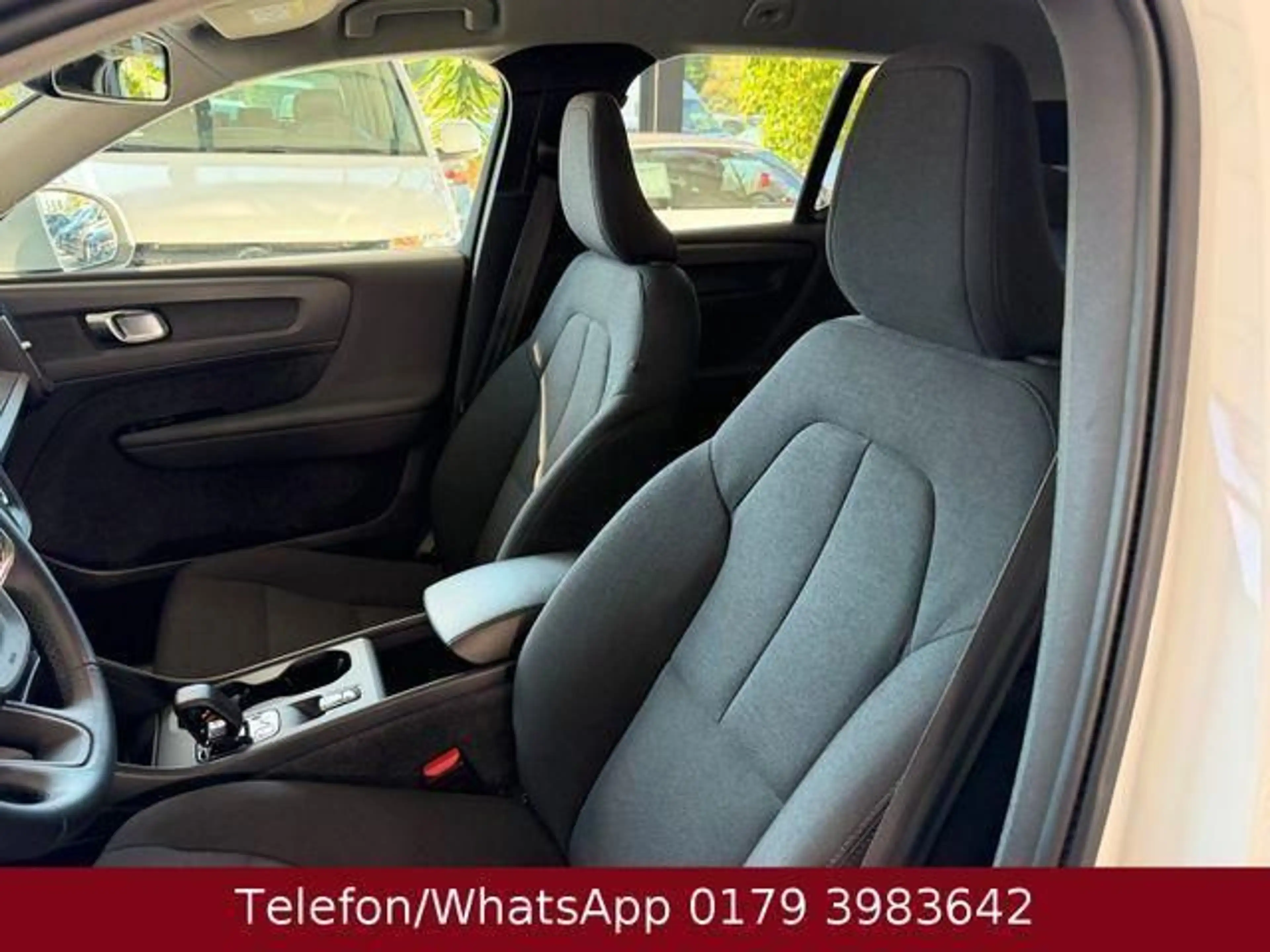 Volvo XC40 Momentum Core 2WD 120 kW (163 PS), Autom... — photo 10