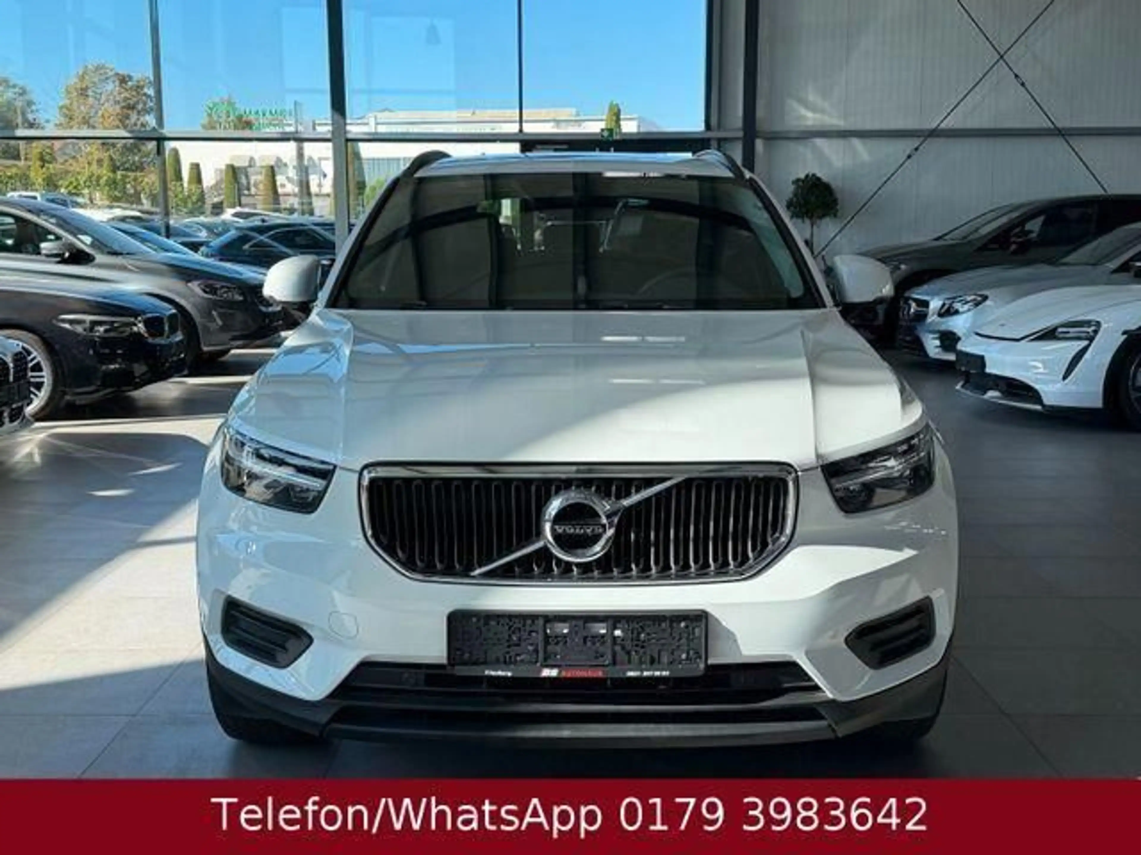 Volvo XC40 Momentum Core 2WD 120 kW (163 PS), Autom...