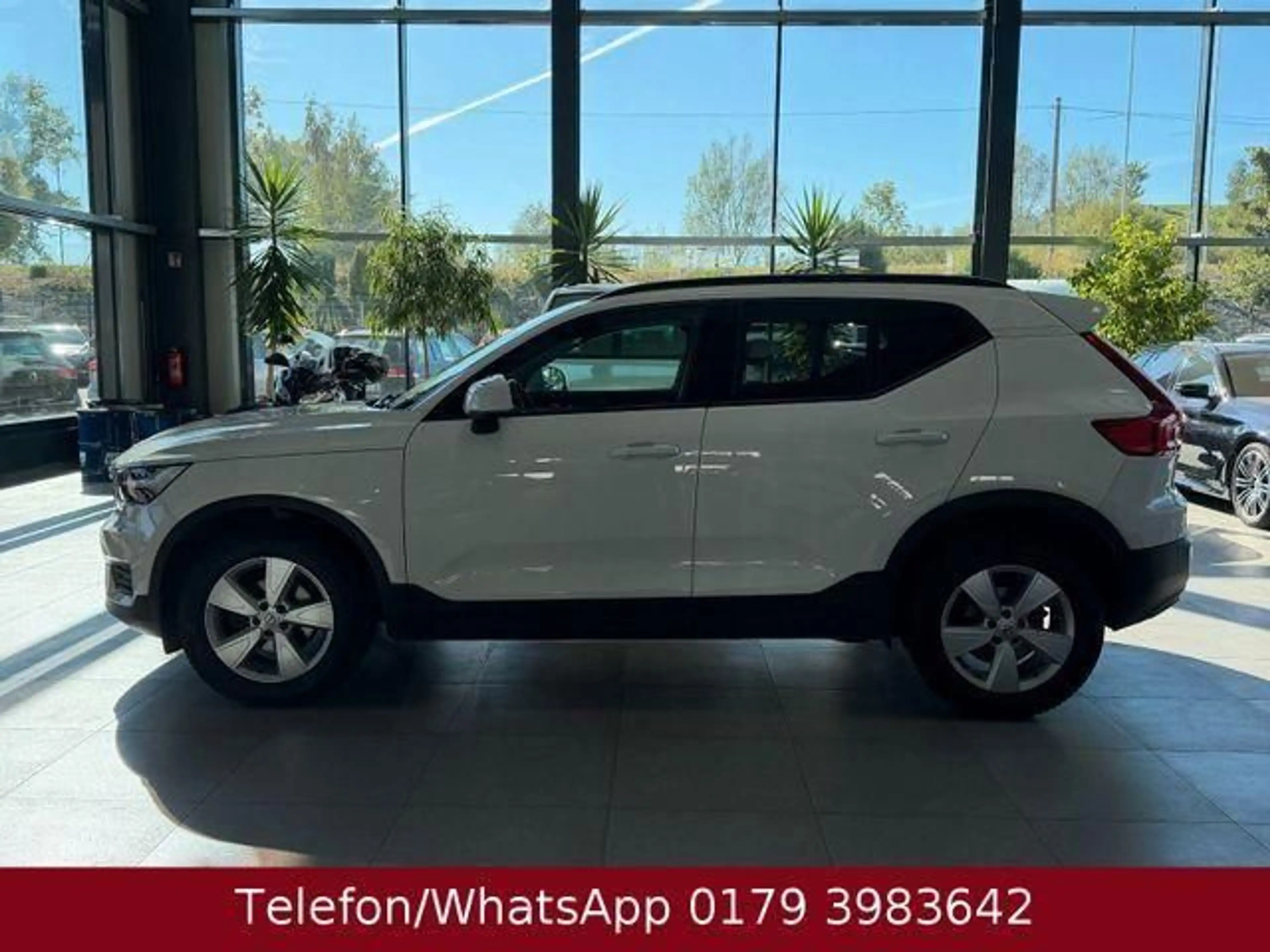 Volvo XC40 Momentum Core 2WD 120 kW (163 PS), Autom... — photo 4