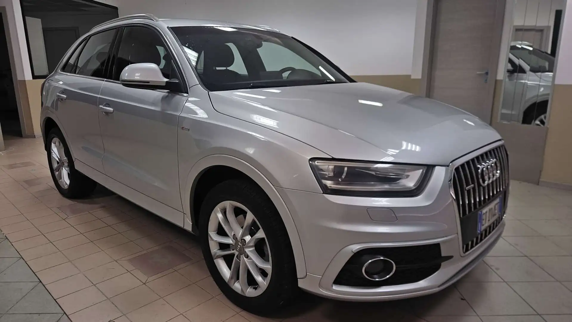 Audi Q3 2.0 tdi Business Plus quattro 140cv s-tronic - 1