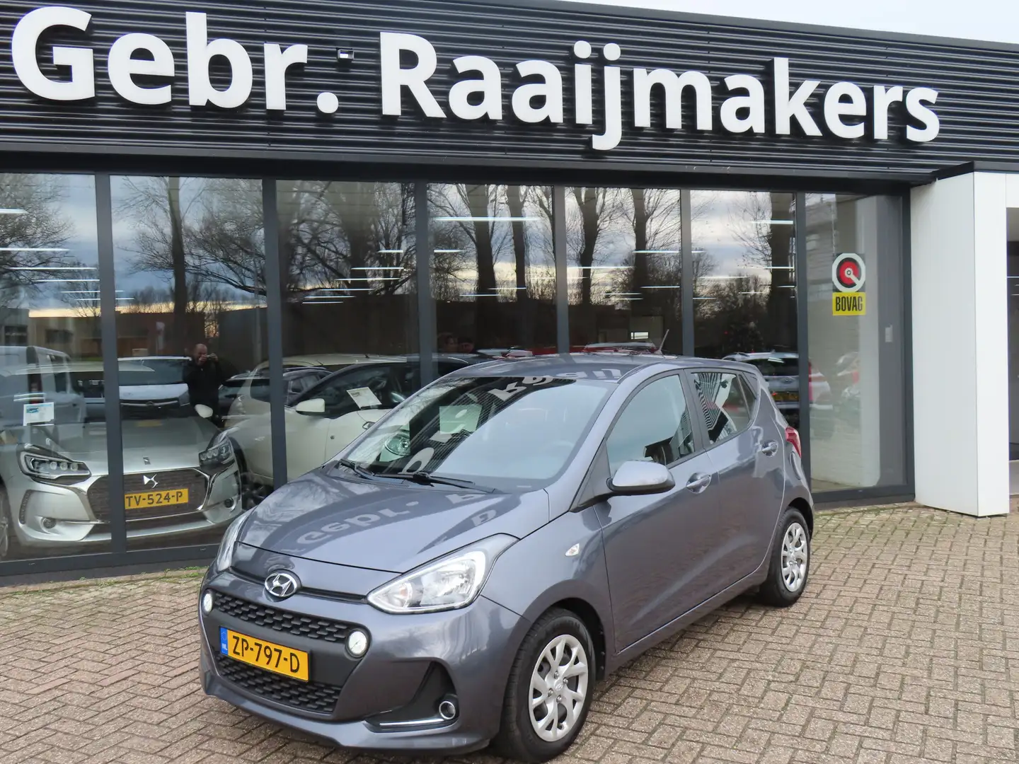 Hyundai i10 1.0i Comfort*Airco*56.000km* Grijs - 1