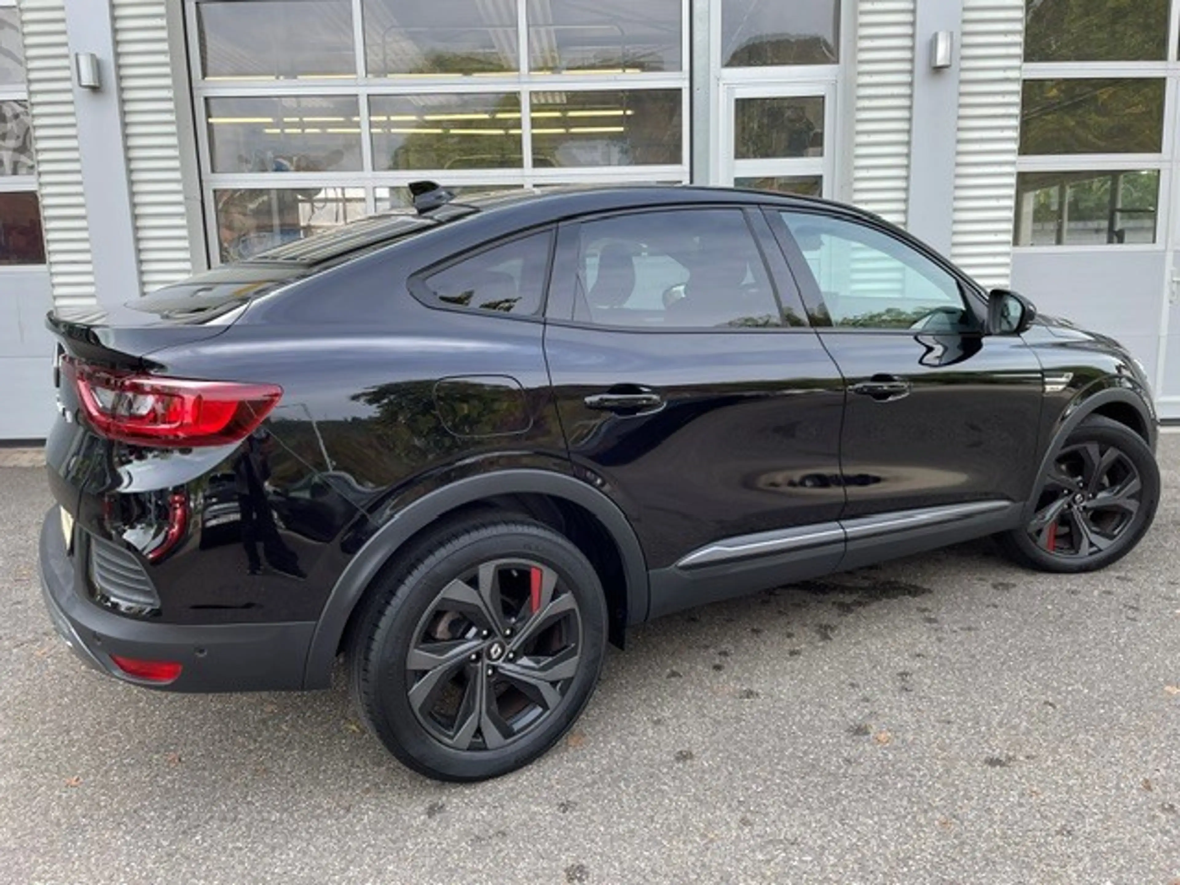 Renault Arkana R.S. Line TCe 140 EDC, Autobahn- & Stauassistent, BOSE Surround Sound System, Winterkomplettradsatz — photo 4