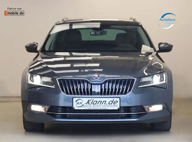 Skoda Superb view 2