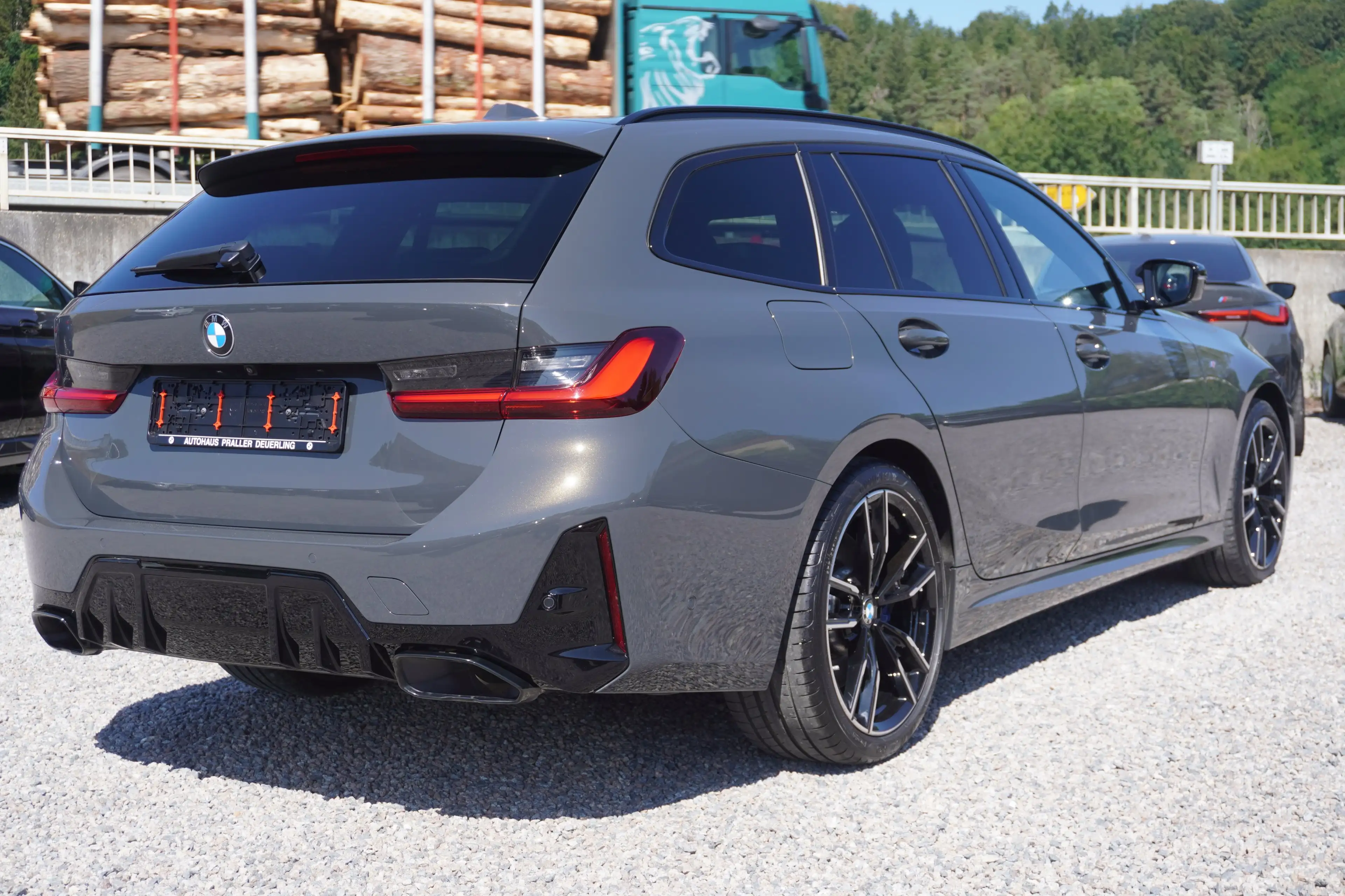 BMW 340 M340i xDrive Touring — photo 9