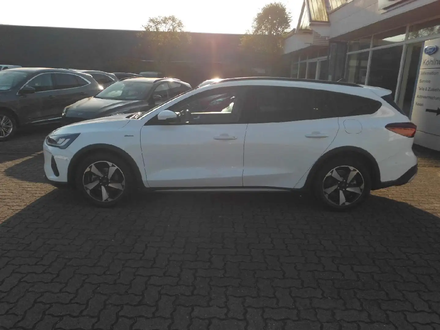 Ford Focus Focus 1.0 EcoBoost Mild-Hybrid Active S/S (EURO 6d Weiß - 2